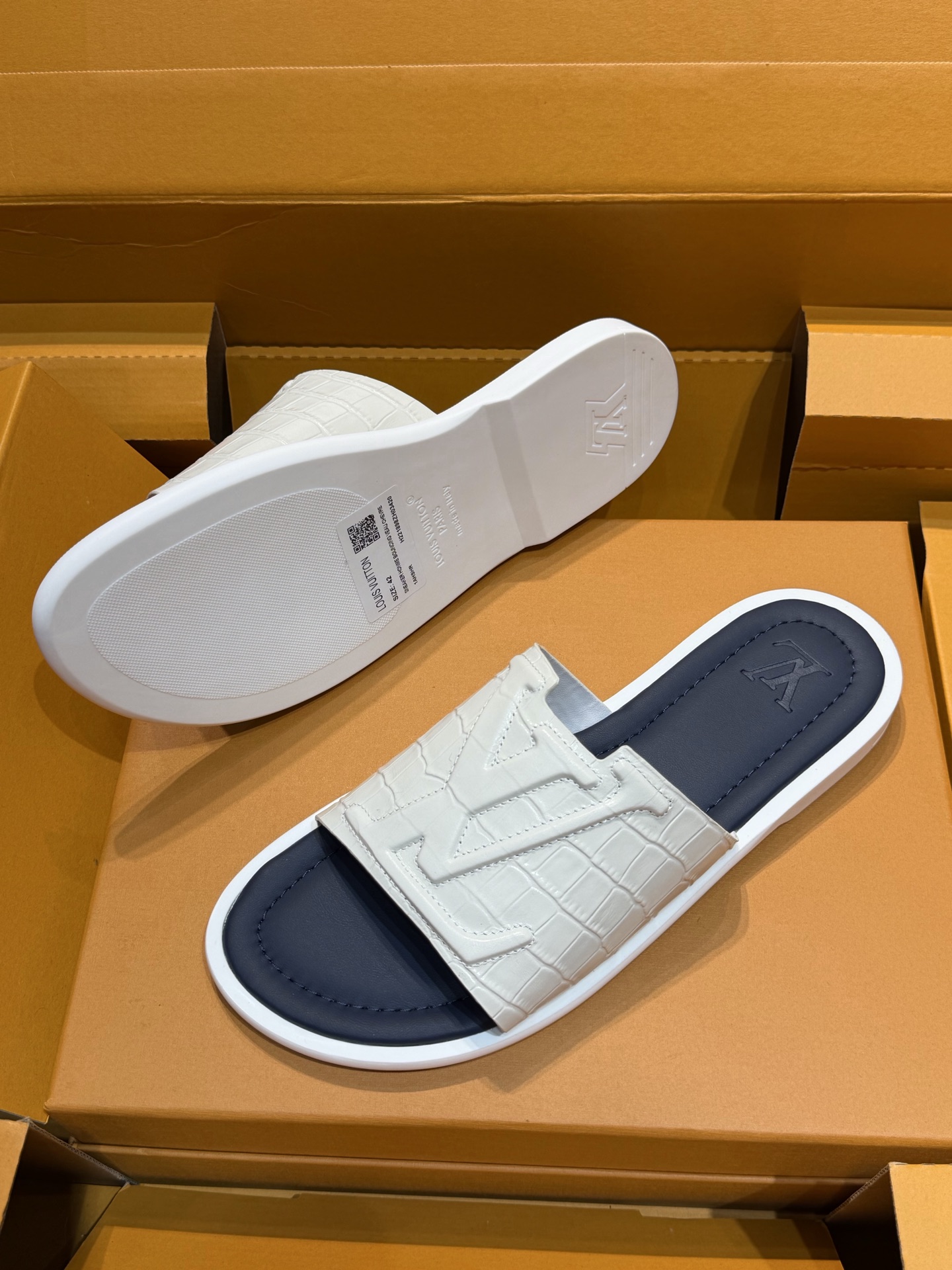 LV Style Blue Leather Tote Bag Men's Shoes detail image 6 from source 766829