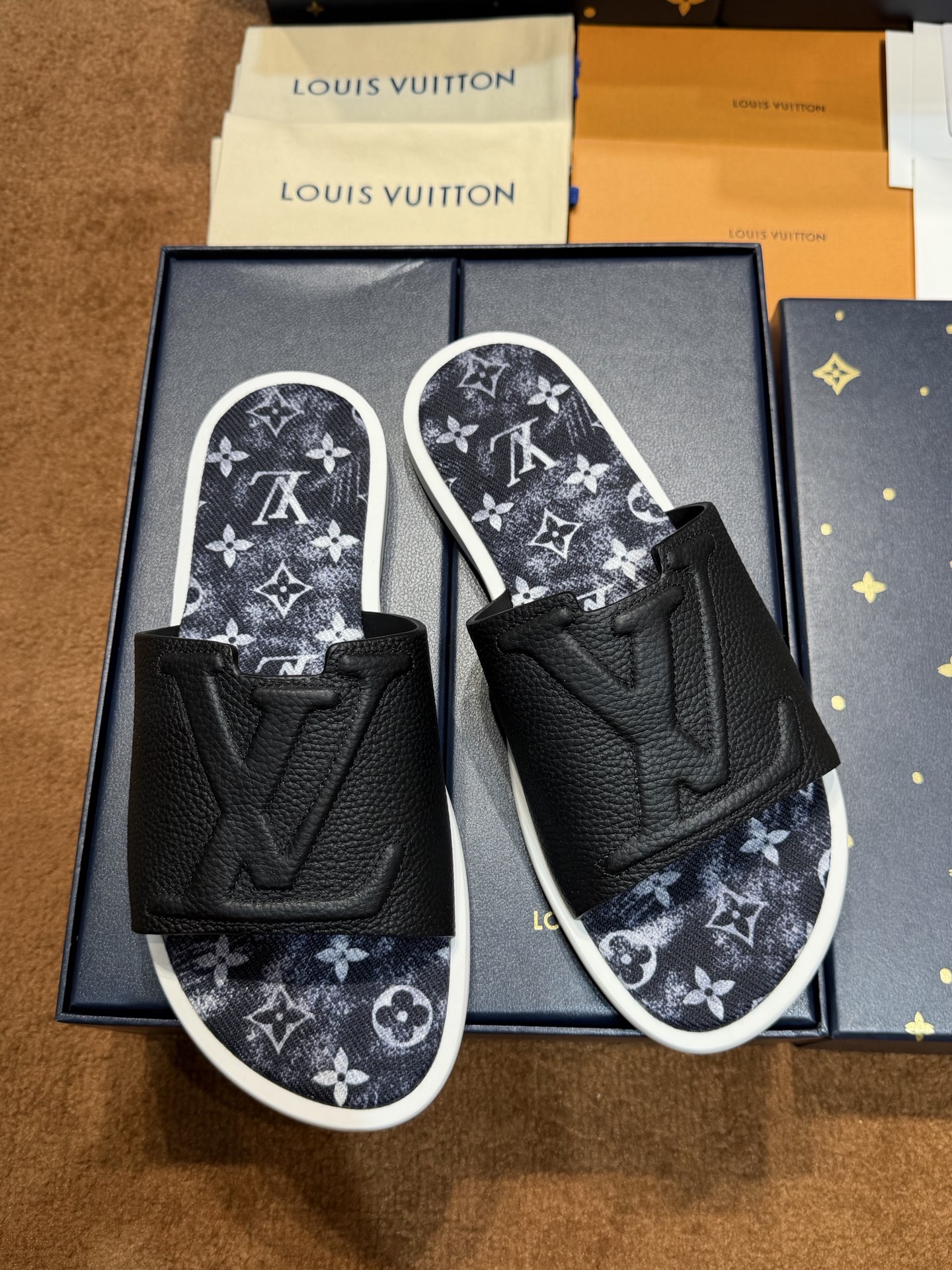 루이비통 신발 129058 Louis Vuitton Shoes 썸네일 이미지