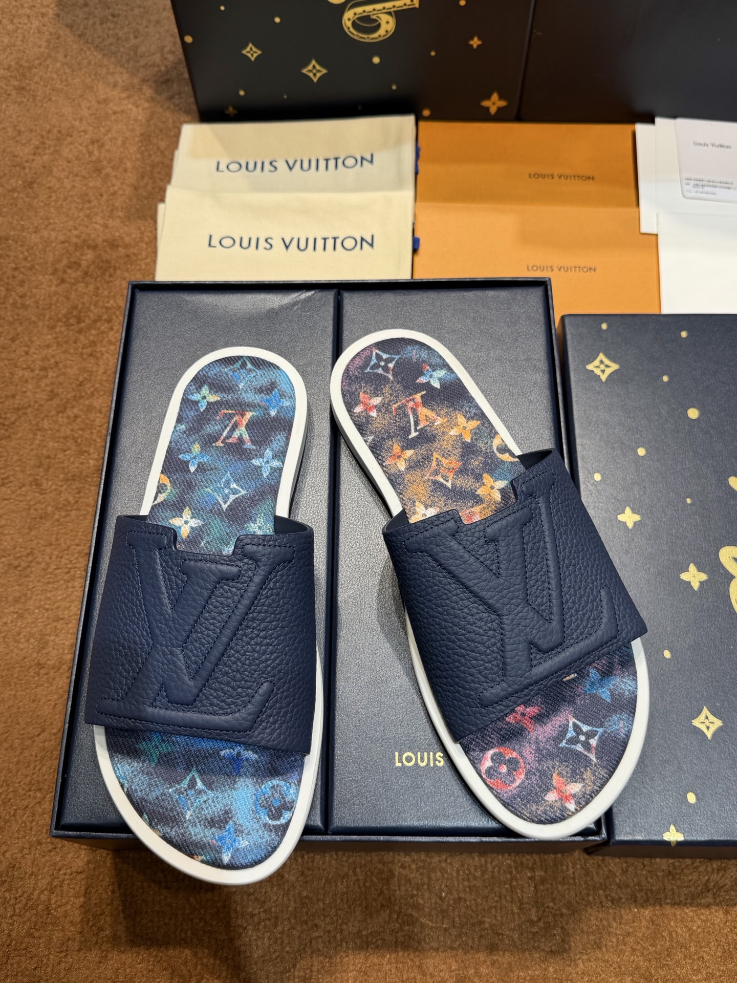 루이비통 신발 129057 Louis Vuitton Shoes 썸네일 이미지