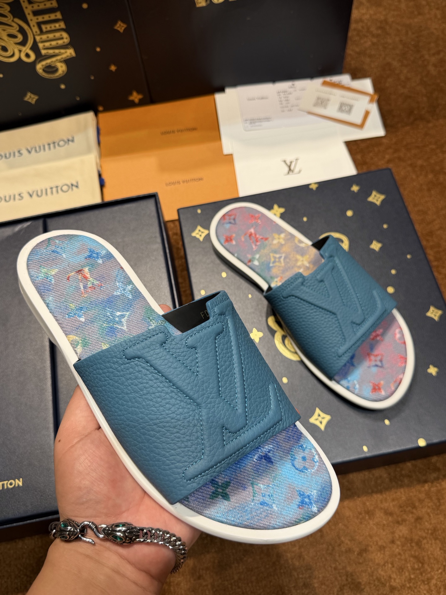 루이비통 신발 129056 Louis Vuitton Shoes 썸네일 이미지