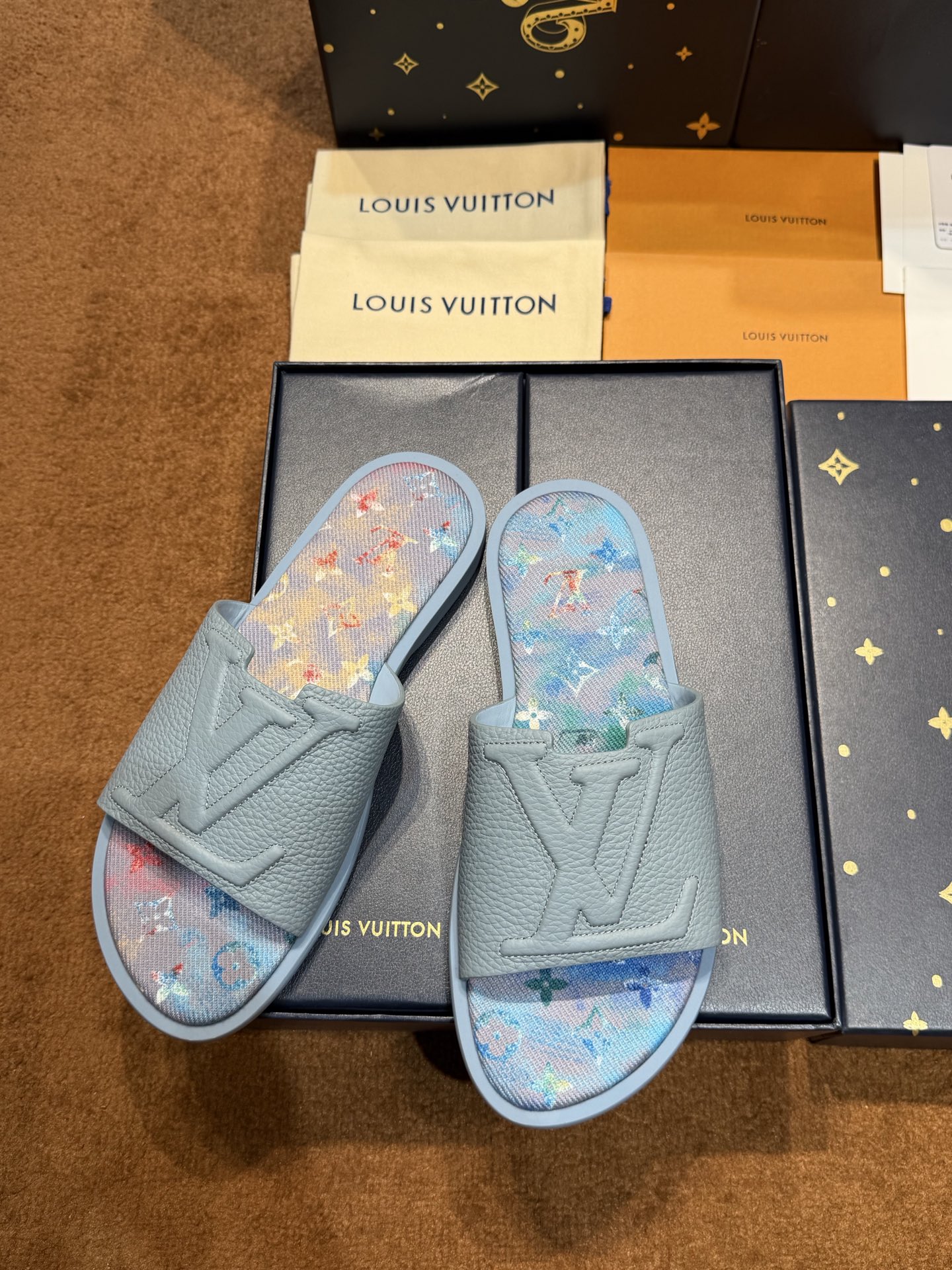 루이비통 신발 129055 Louis Vuitton Shoes 썸네일 이미지