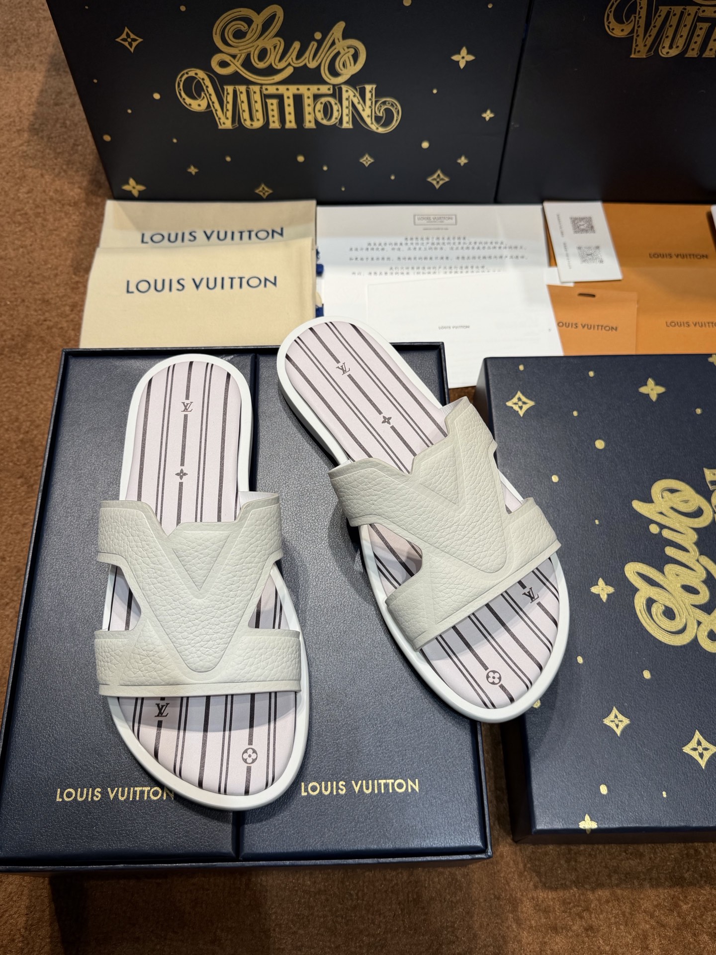 루이비통 신발 155430 Louis Vuitton Sandals 상세 이미지 3