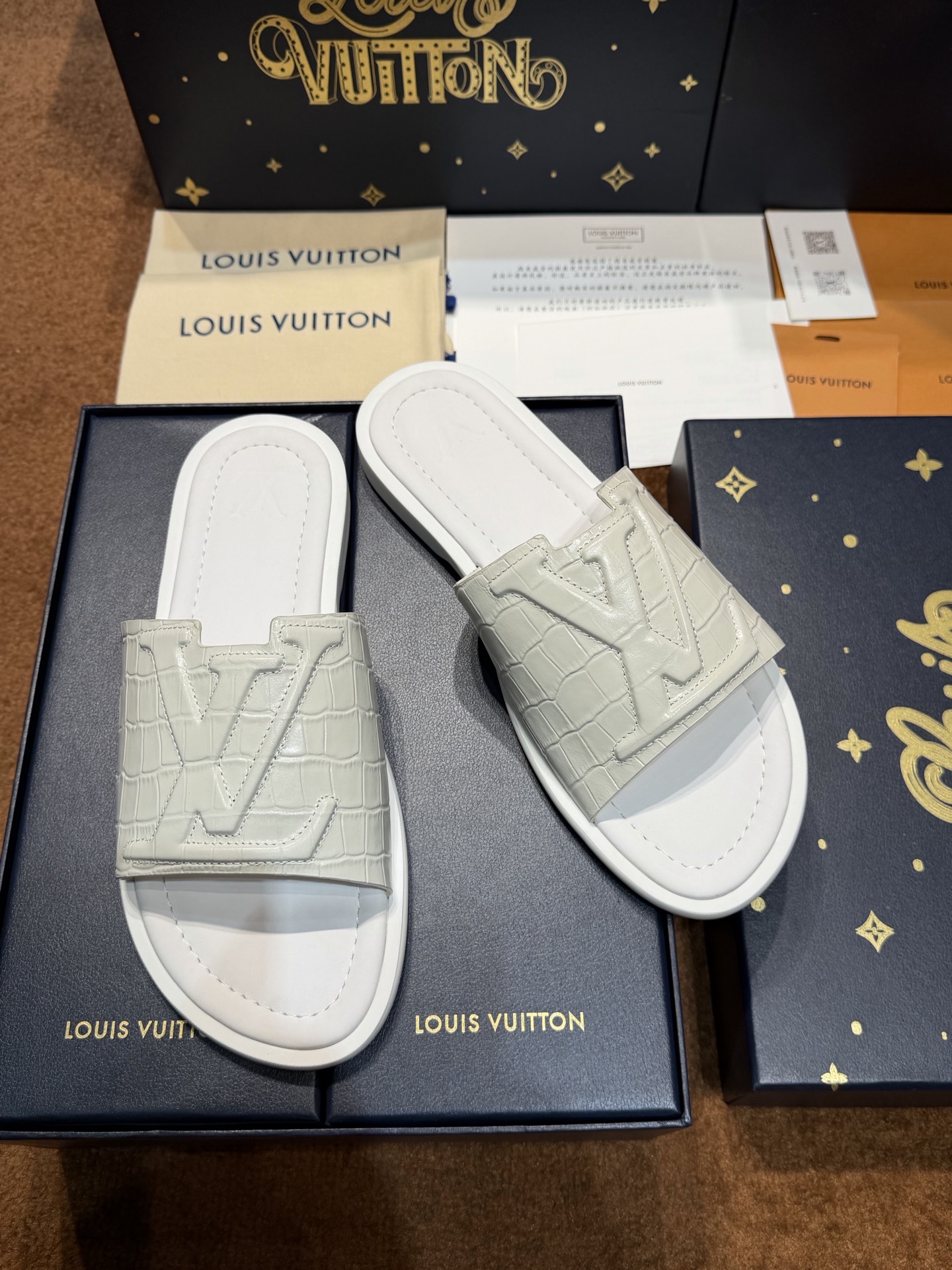 루이비통 신발 155427 Louis Vuitton Sandals 상세 이미지 3
