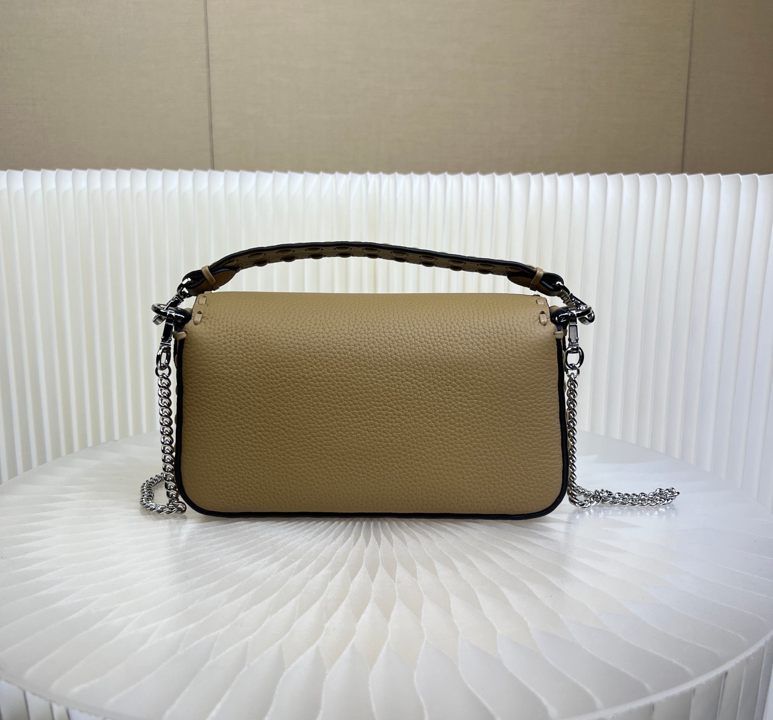 Fendi Baguette Mini Handbag in Cuoio Romano Leather with FF Clasp 3 a1719557116209 2217