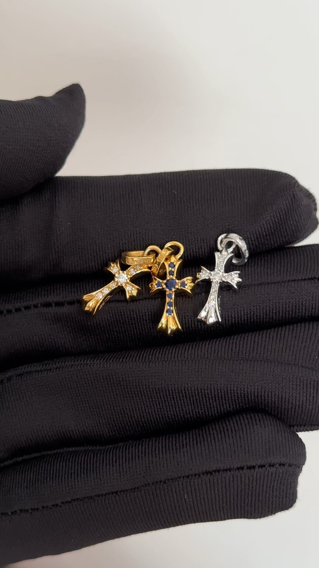 Custom Gold-Plated Diamond Setting, Necklace Pendant