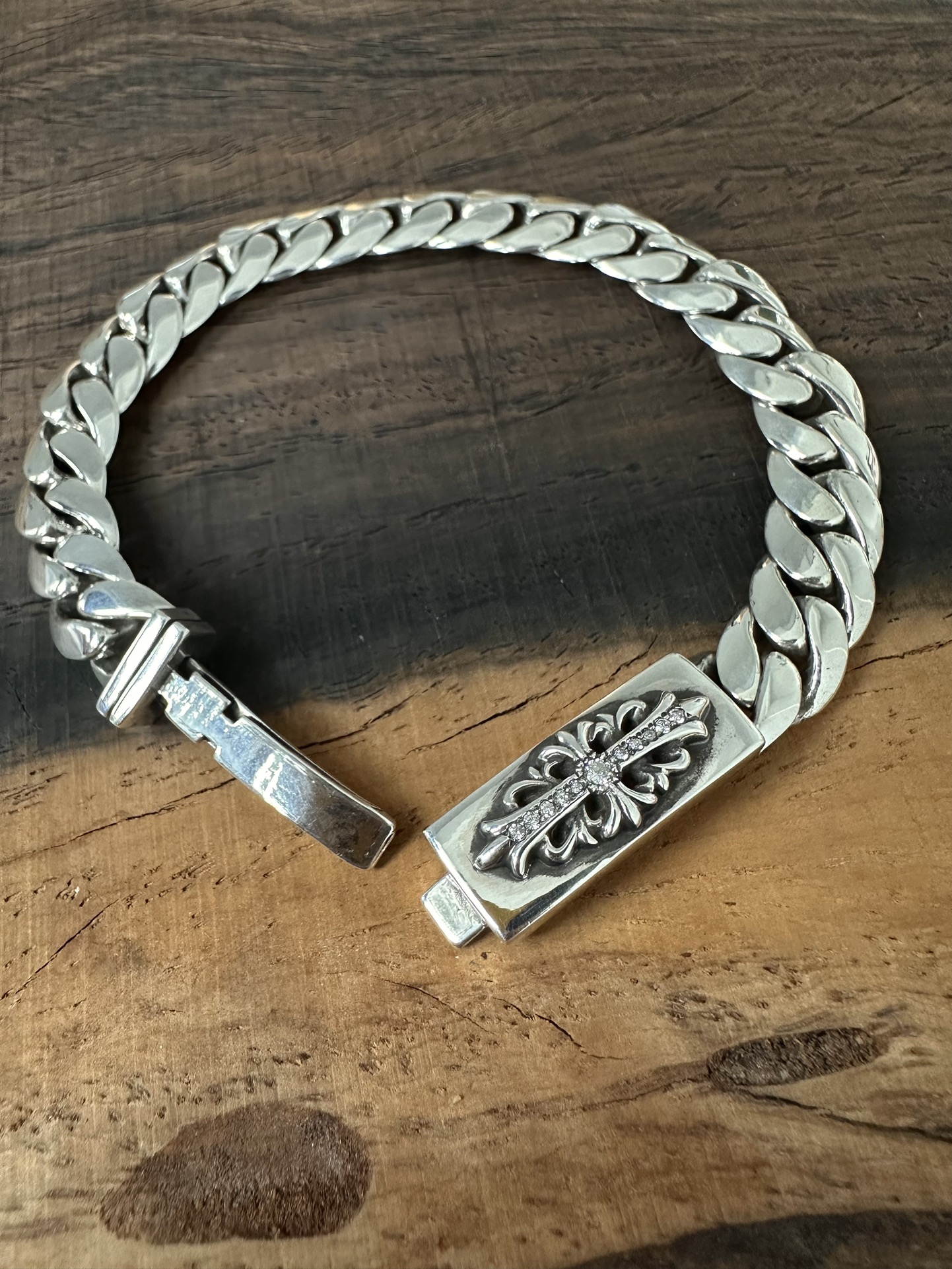 Bracelets and bangles, 925 silver with diamond customization
