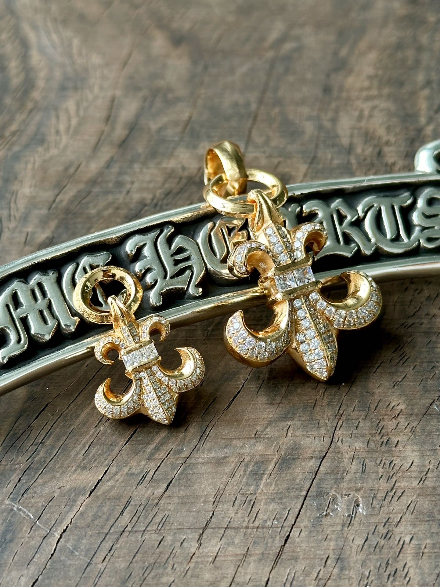 Custom Gold-Plated Diamond Setting, Necklace Pendant