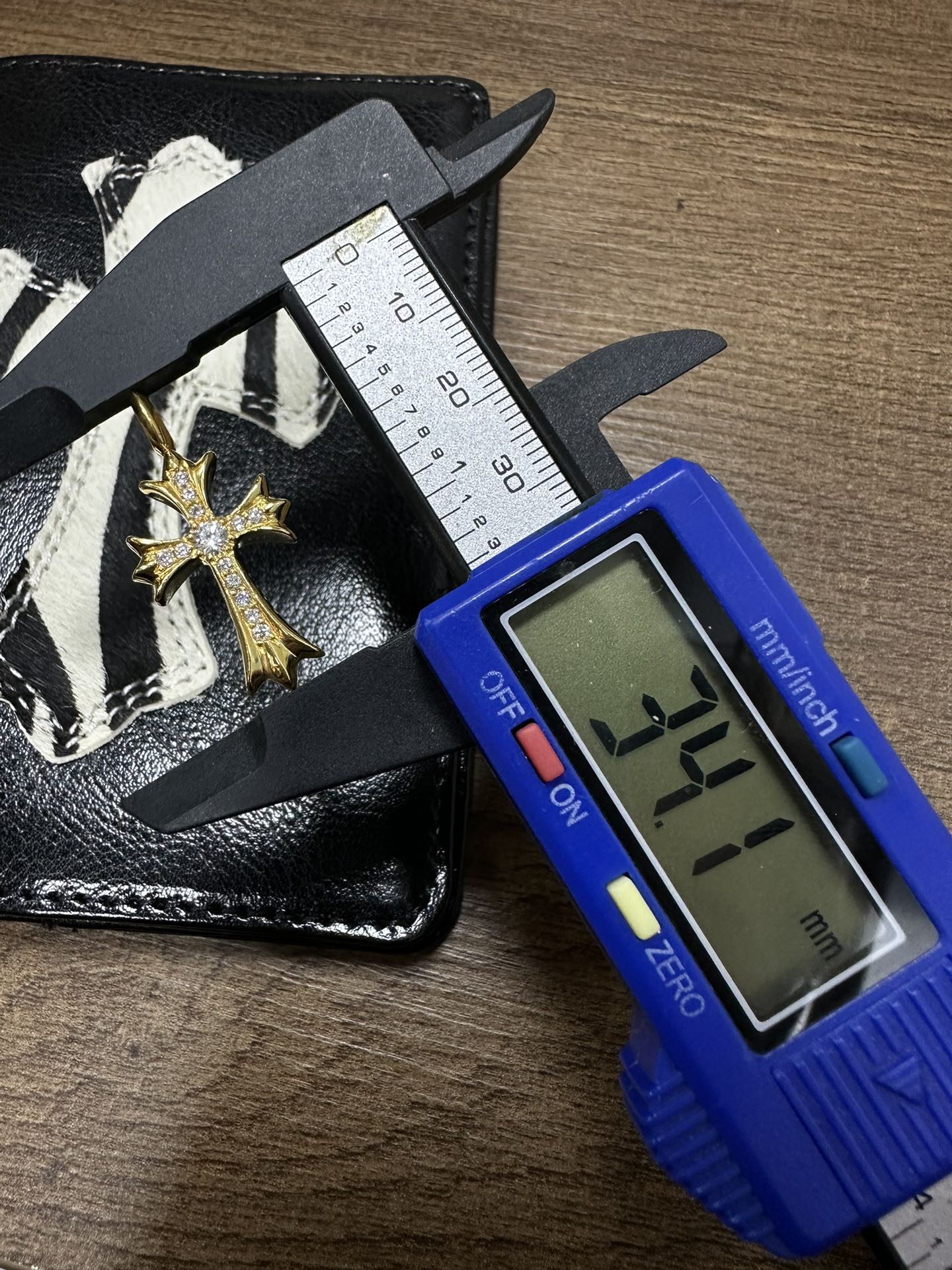 Custom Gold-Plated Diamond Setting, Necklace Pendant