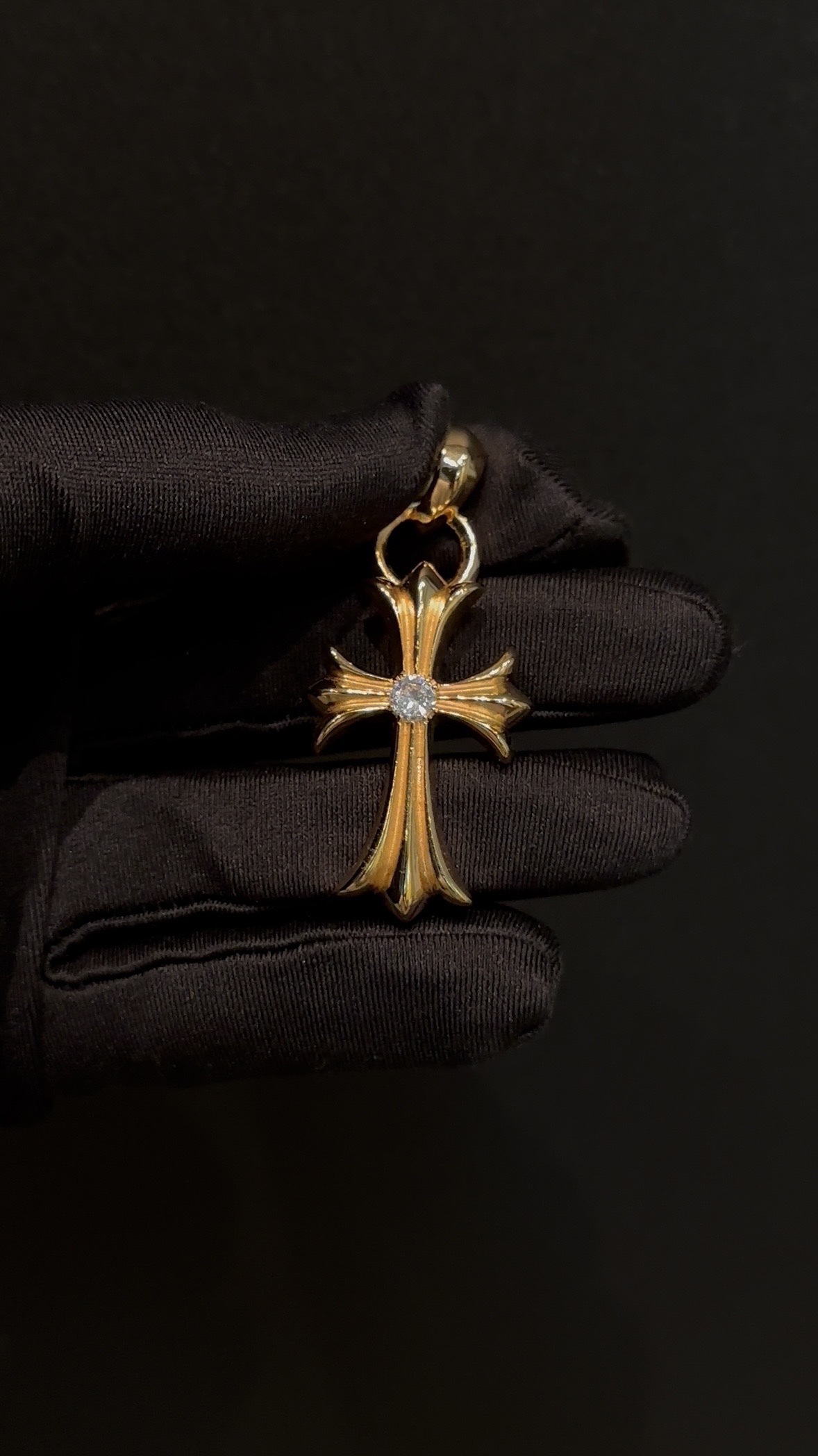 Gold-plated custom with diamond setting