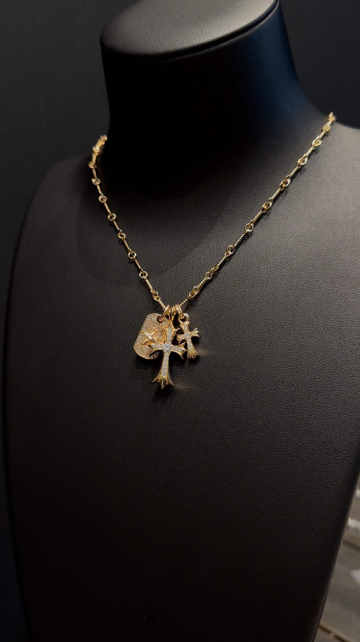 Custom Gold-Plated Diamond Setting, Necklace Pendant