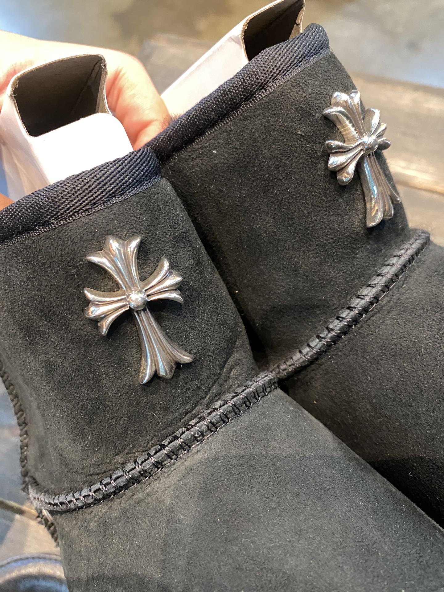 UGG, shoe customization