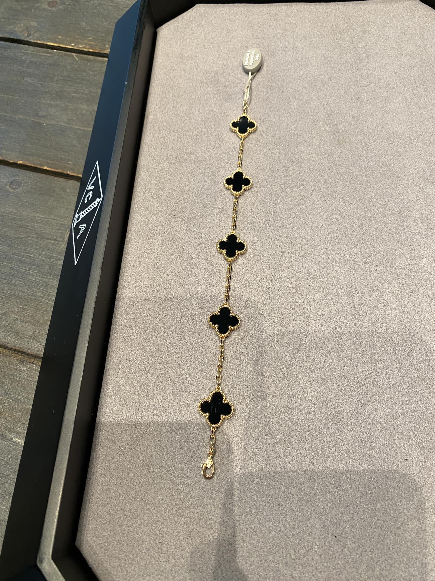 VCA Bracelet