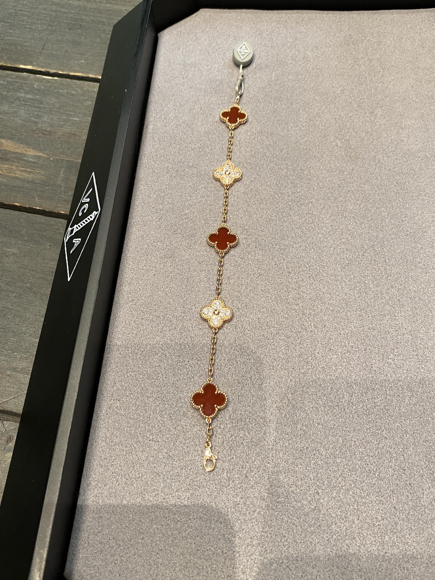 VCA Bracelet