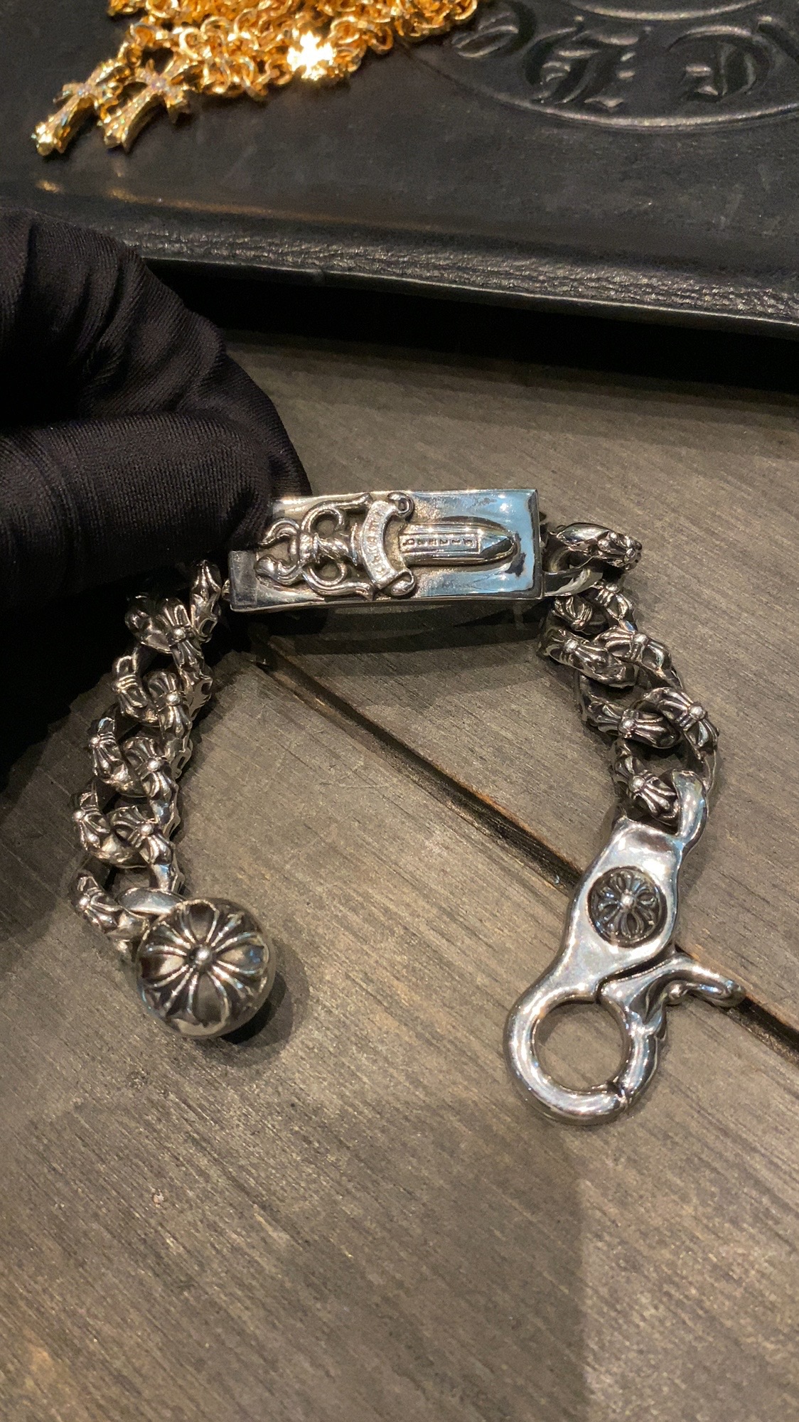 Bracelets & Bangles