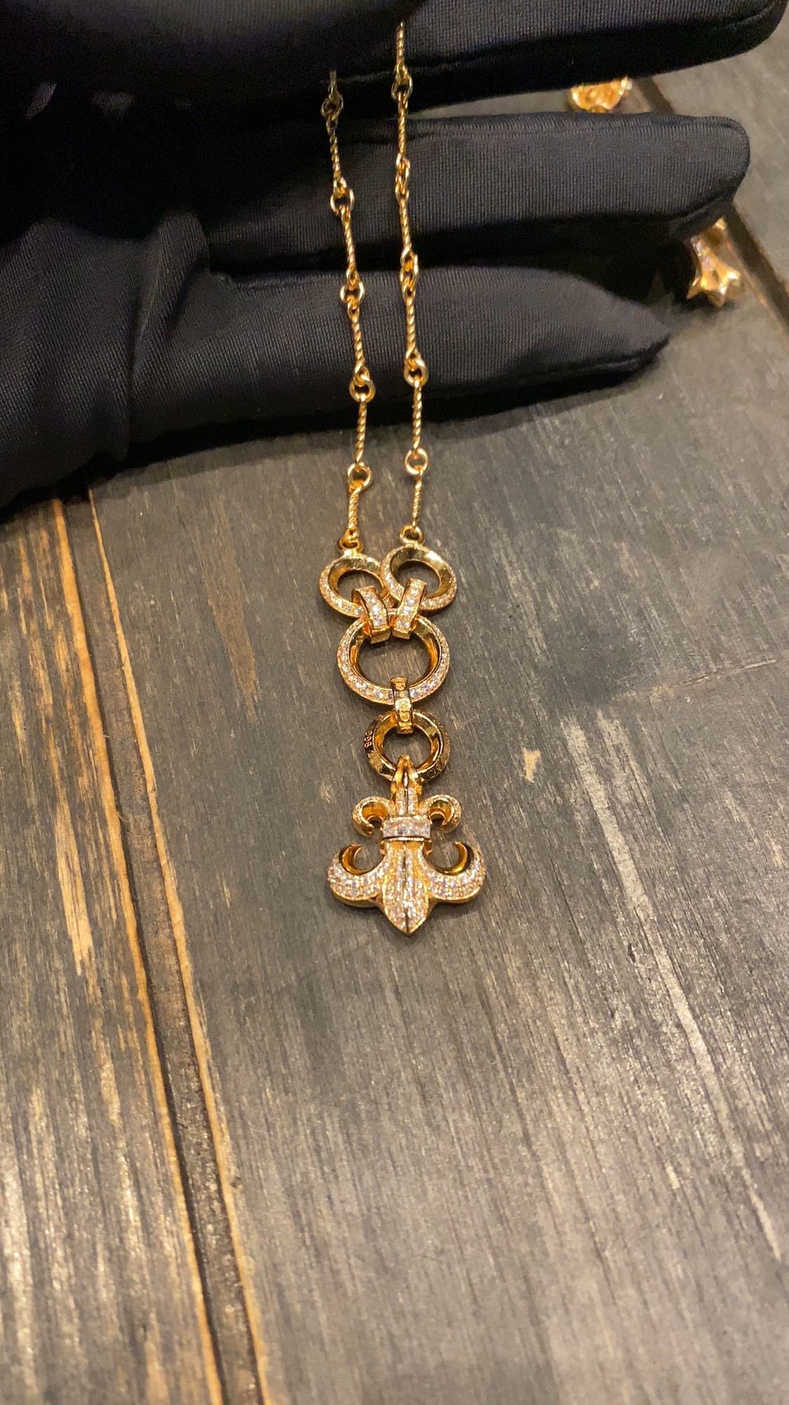 Custom Gold-Plated Diamond Setting, Necklace Pendant