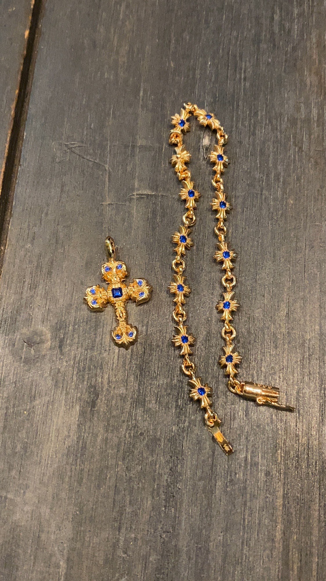 Necklaces & Pendants, Bracelets & Bangles