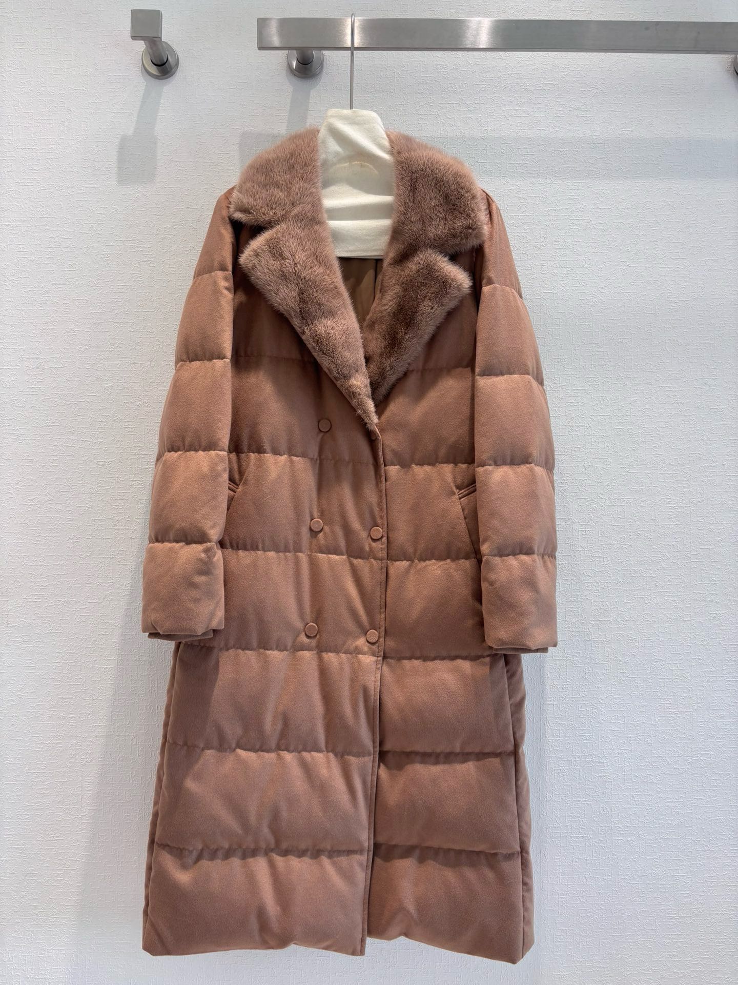 LP Wool Cashmere Mink Collar Goose Down Coat - Warm, Stylish, and Comfortable 9 i1731302505 1977 3