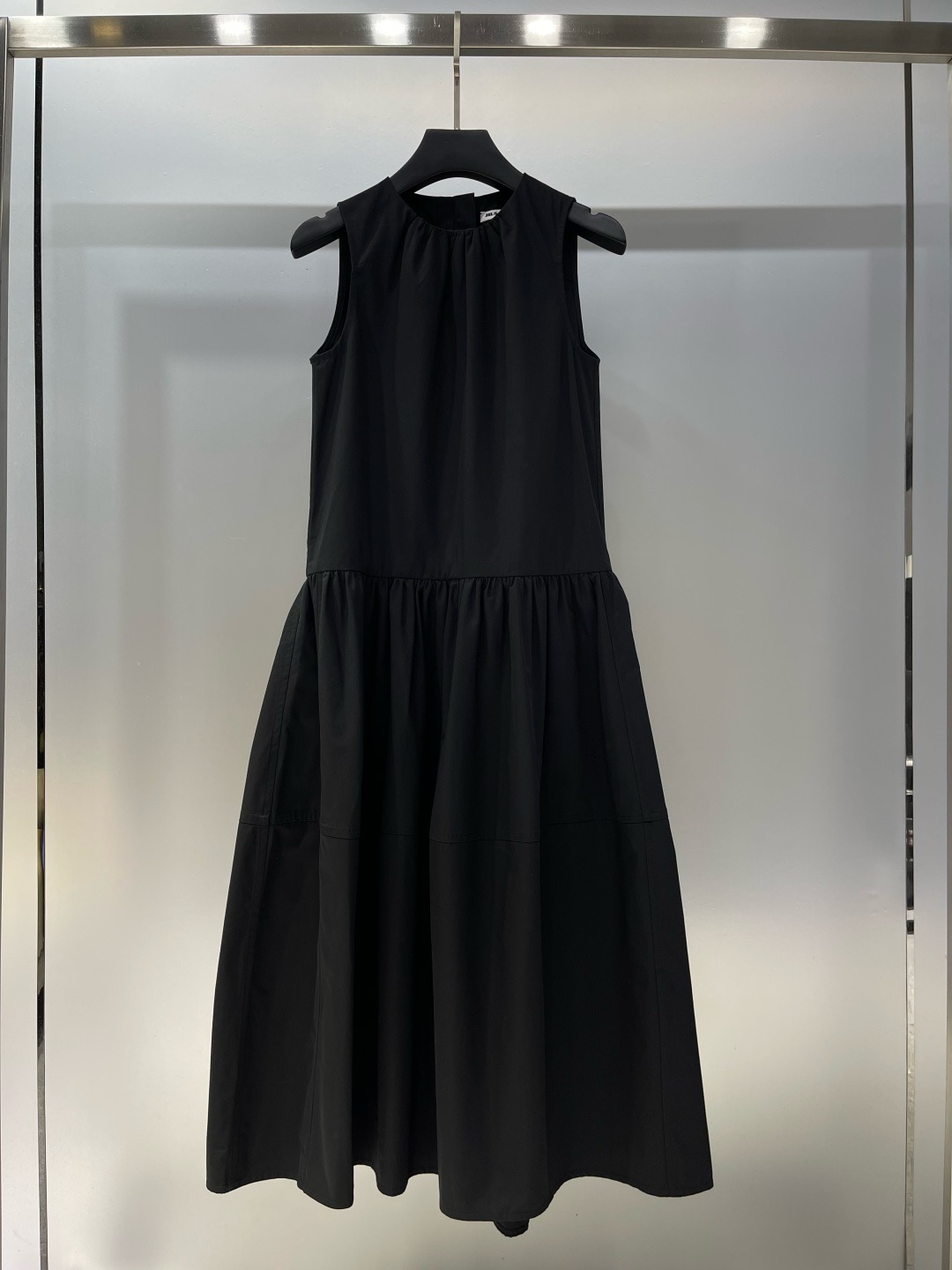 Jil Sander Sleeveless A-Line Midi Dress - Minimalist Style, Hepburn Inspired 6 i1745142220317 9794 0 4