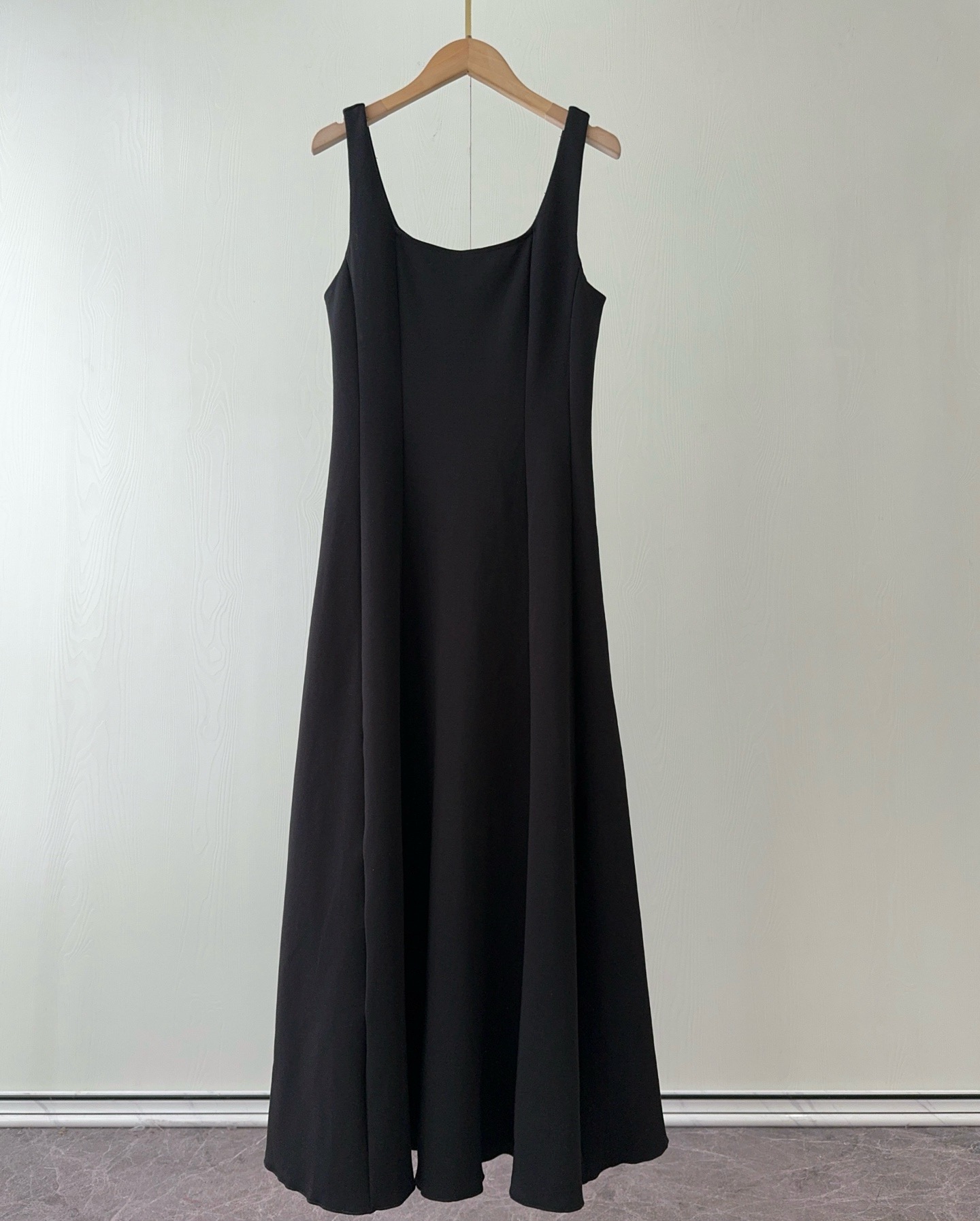 MaxMara Platani Sleeveless Midi Dress - Elegant Fit & Flare, Various Sizes 5 i1745993673795 9243 0 3