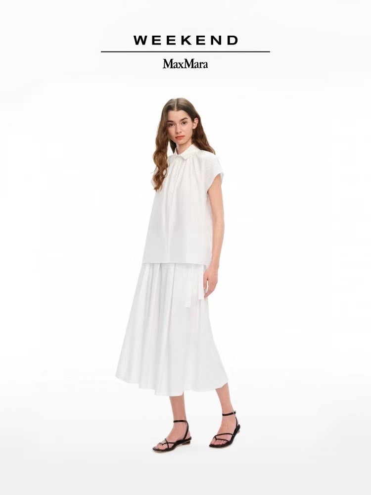 MaxMara Sleeveless Blouse: Slim Fit, Ruffled Detail, Button Closure, Solid Color 3 i1746259908881 3907 0 1