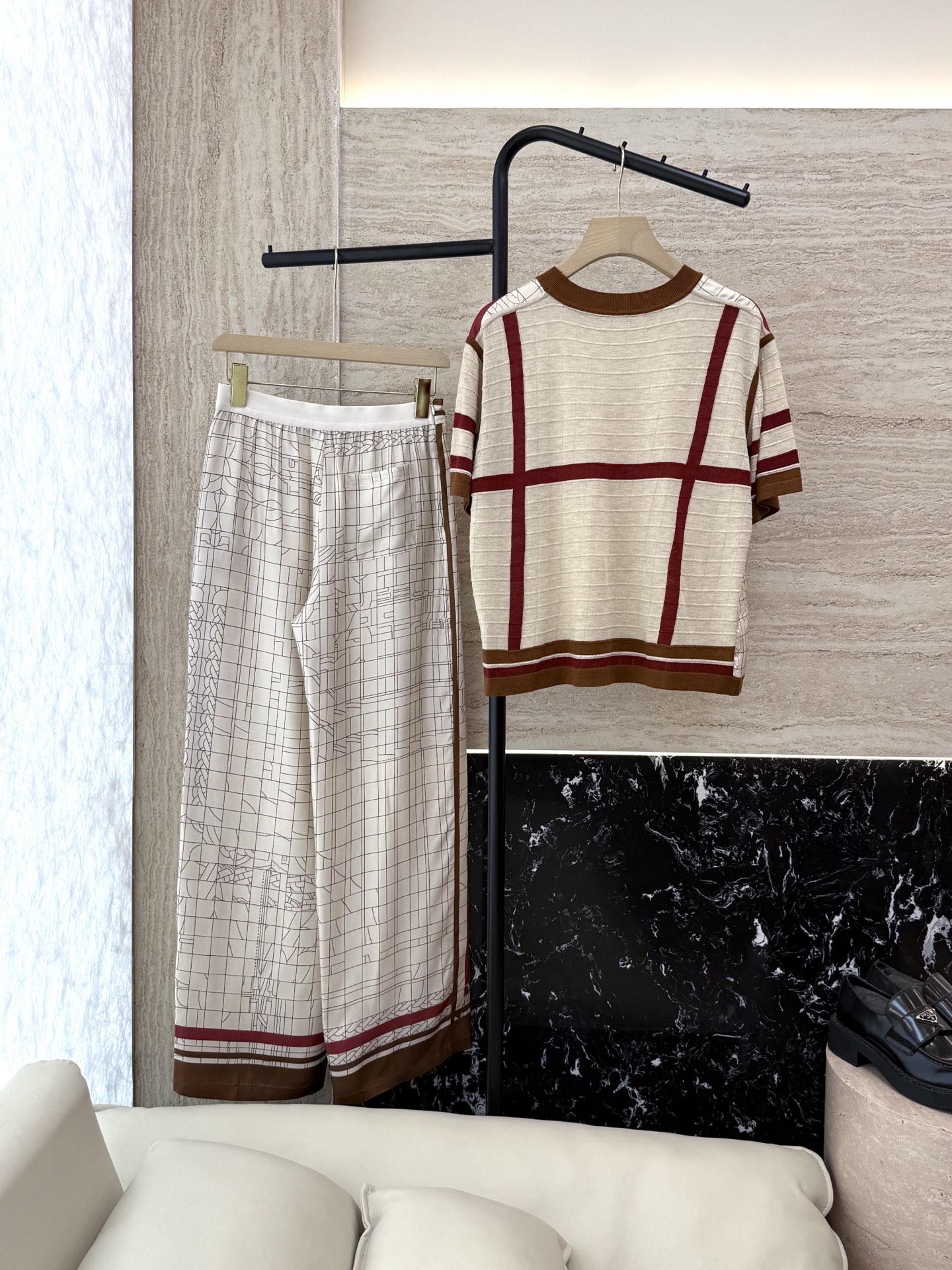 Hermès Silk and Knit Short Sleeve Top & Pants Set - Spring/Summer 2025 3 i1747194486741 1029 0 1