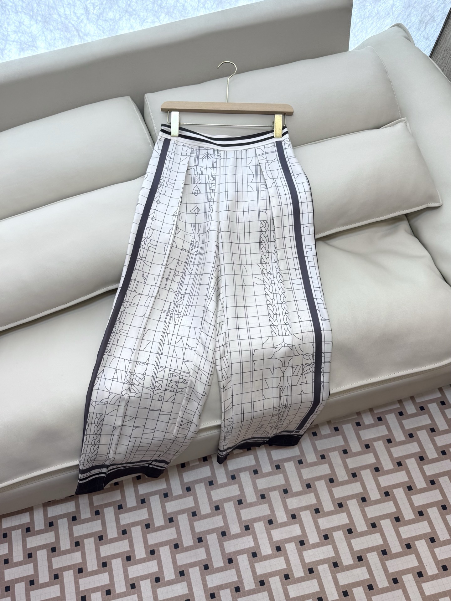 Hermes Silk and Knit Short Sleeve Top & Pants Set - 2025 Spring/Summer 7 i1747194525547 7728 0 5
