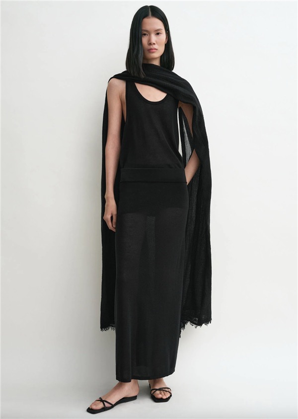 Toteme Lyocell-Cashmere Blend Straight Midi Skirt - Lightweight & Comfortable 2 i1748575702931 6300 0 0