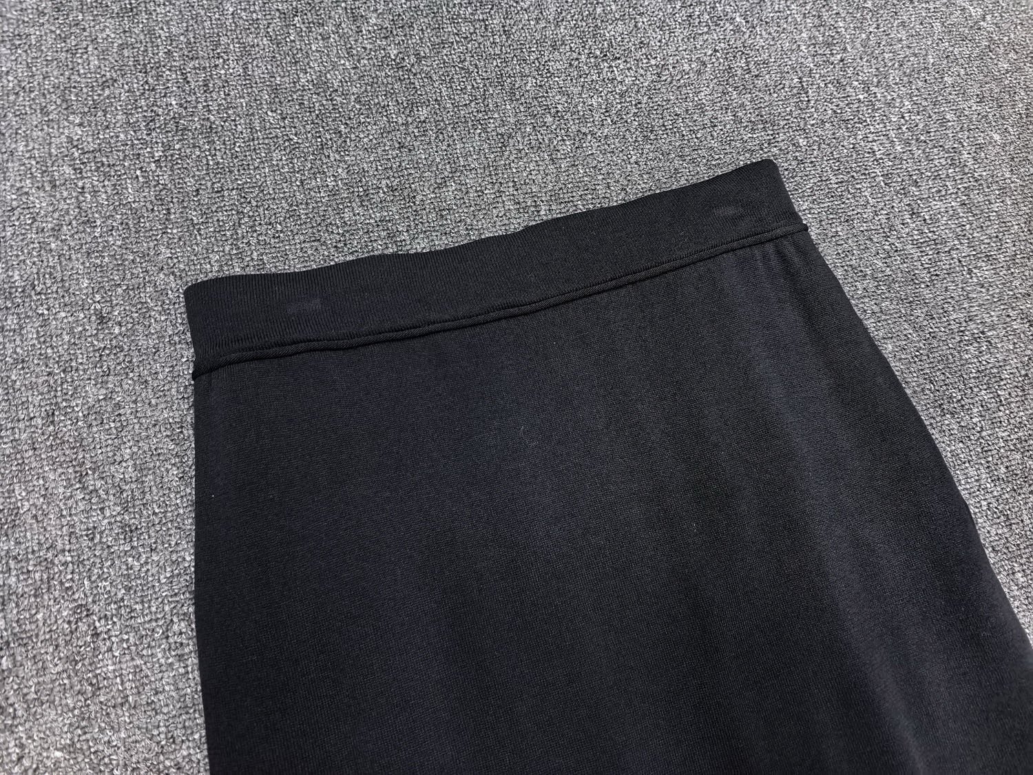 Toteme Lyocell-Cashmere Blend Straight Midi Skirt - Lightweight & Comfortable 9 i1748575703302 572 0 7