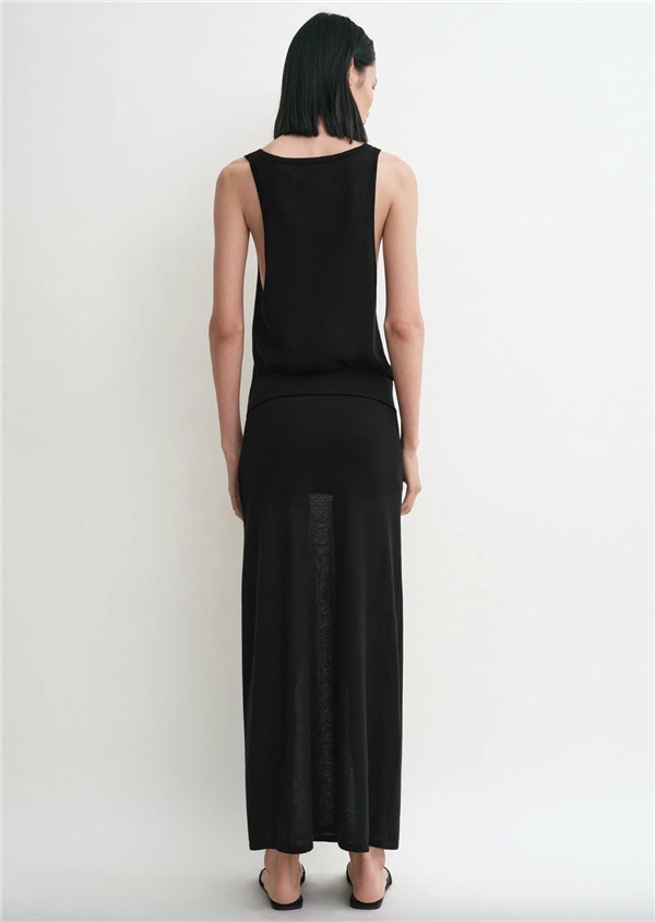 Toteme Lyocell-Cashmere Blend Straight Midi Skirt - Lightweight & Comfortable 4 i1748575703637 5104 0 2