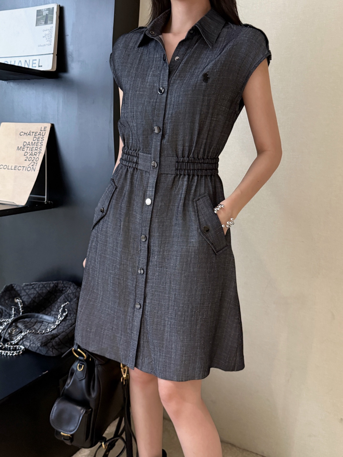 Ralph Lauren High-Waisted Workwear Dress - Slim Fit & Comfortable 3 i1748832621300 3168 0 1