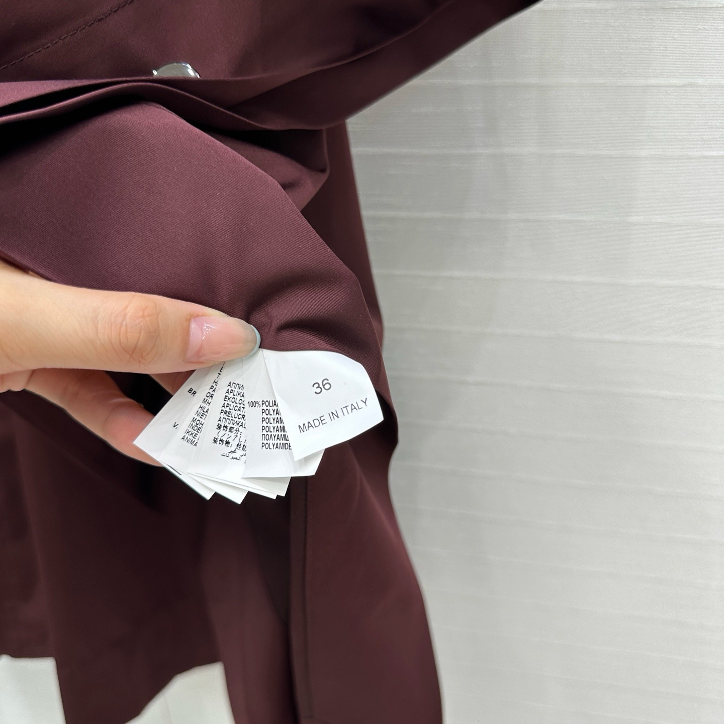 Elegant Hooded Cape Trench Coat - Modern & Luxurious Italian Style 9 i1752398711592 7173 0 7