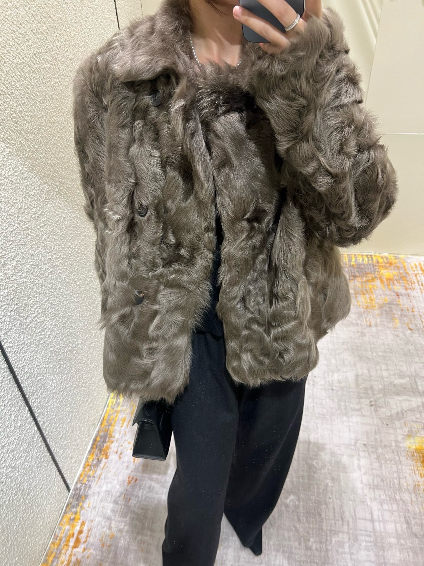 Luxurious Lambskin Coat: Soft, Elegant & Warm - Limited Edition 3 i1758427534567 6087 0 1