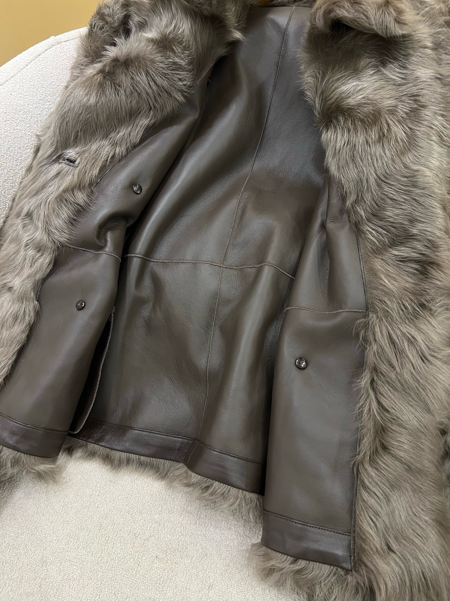 Luxurious Lambskin Coat: Soft, Elegant & Warm - Limited Edition 8 i1758427534603 6243 0 6