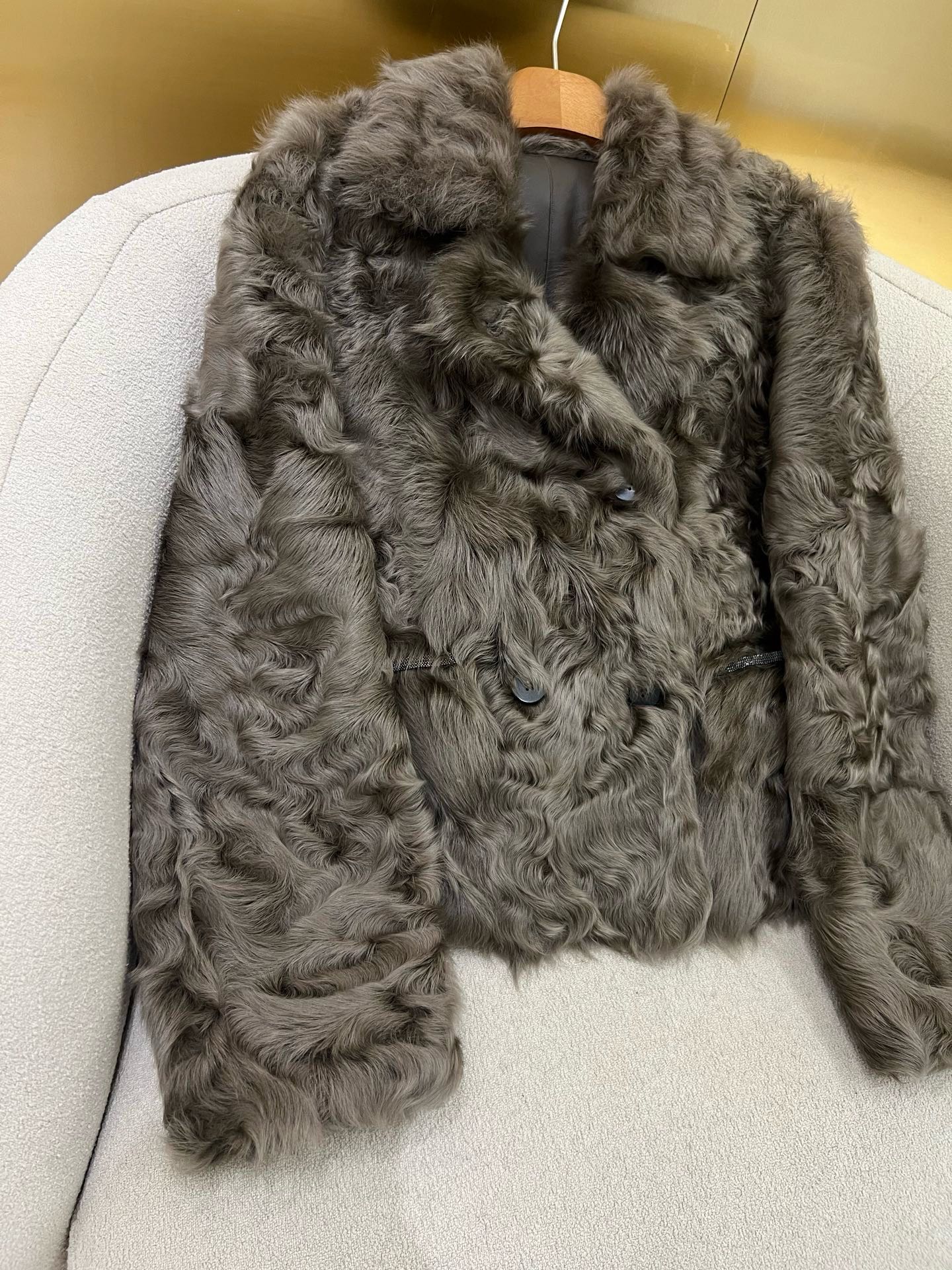 Luxurious Lambskin Coat: Soft, Elegant & Warm - Limited Edition 6 i1758427536055 5989 0 4