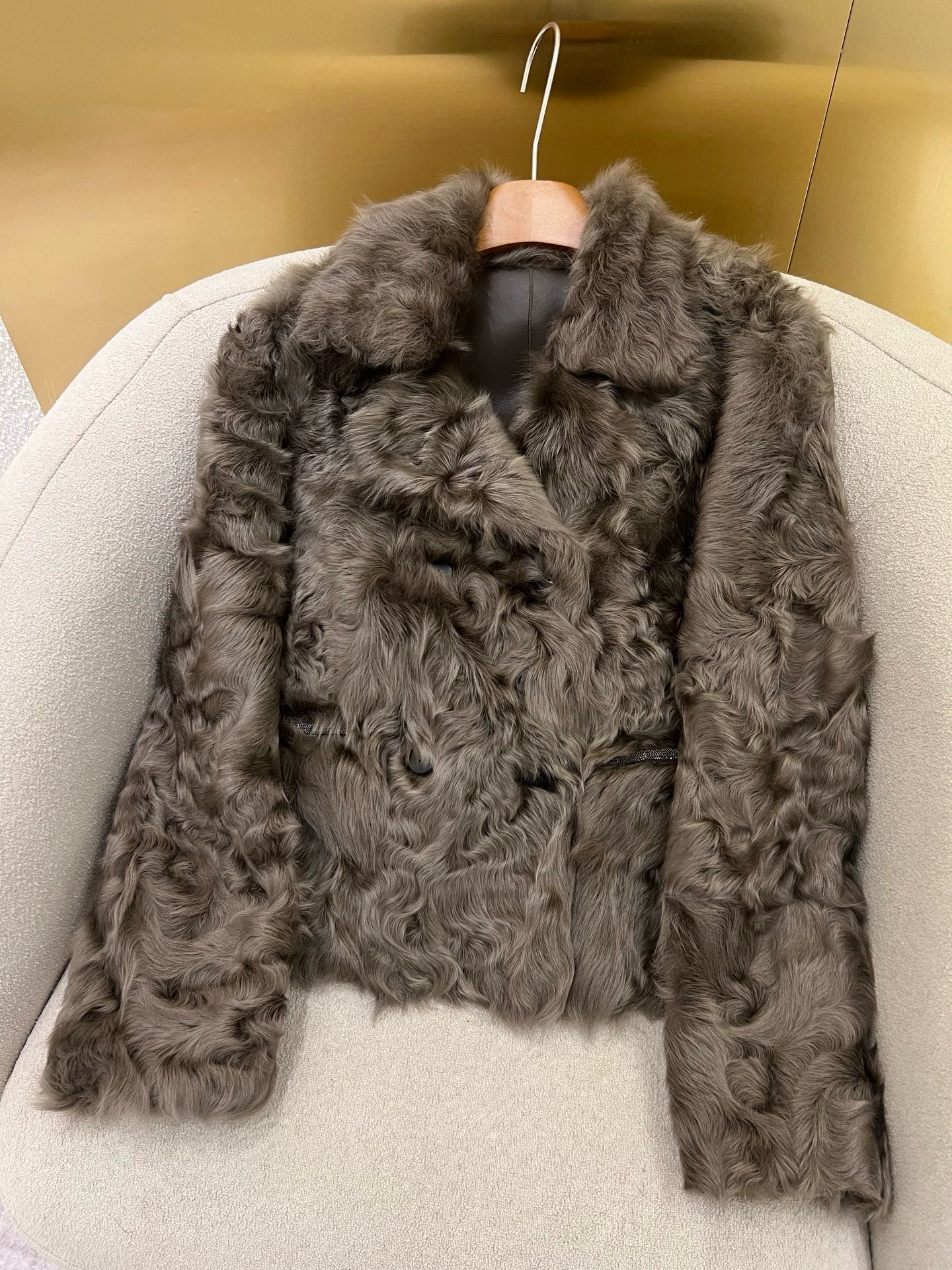 Luxurious Lambskin Coat: Soft, Elegant & Warm - Limited Edition 5 i1758427536060 3456 0 3