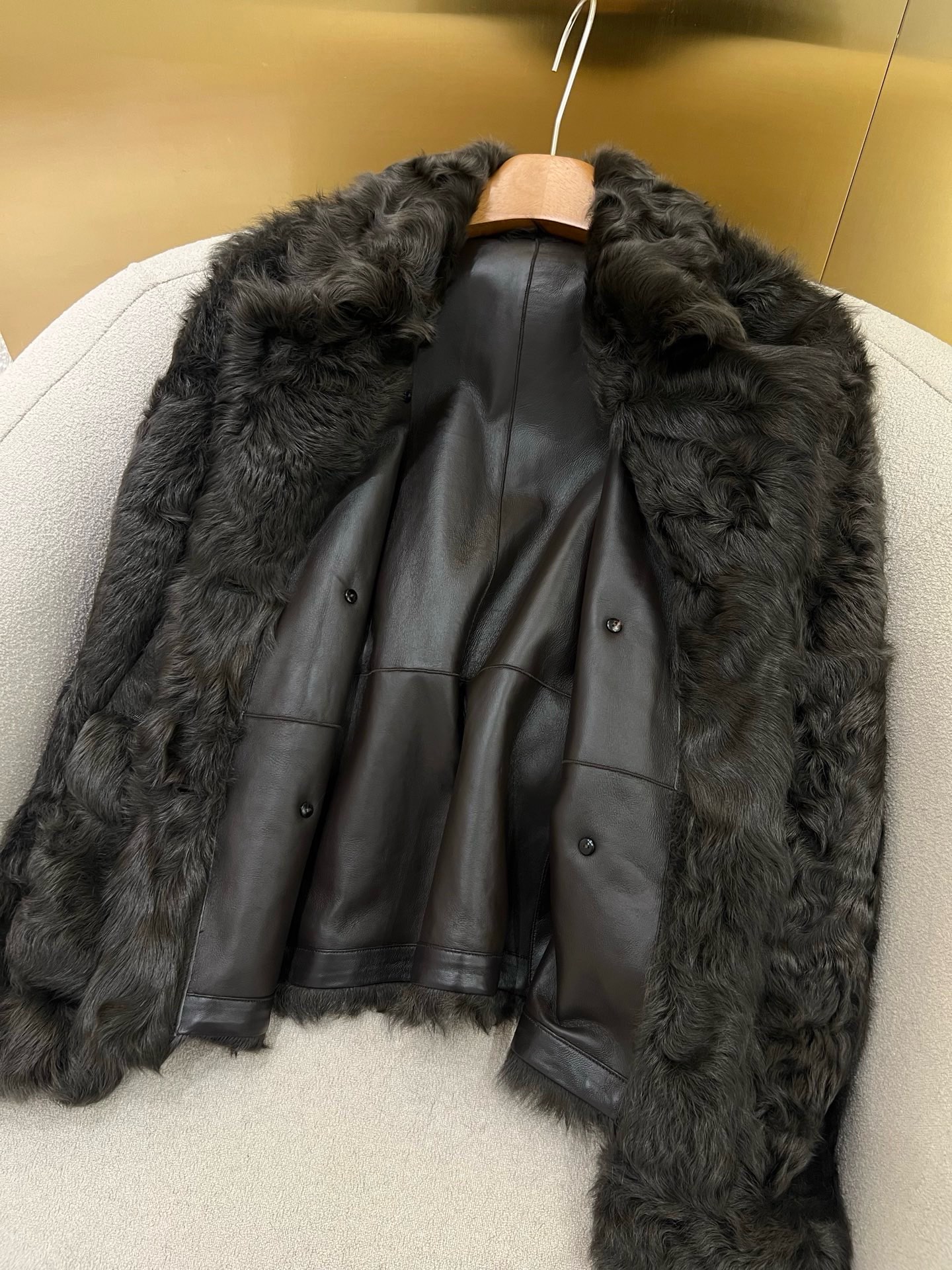 Elegant Lambskin Coat with Pearl Chain Detail 8 i1758427545357 344 0 6
