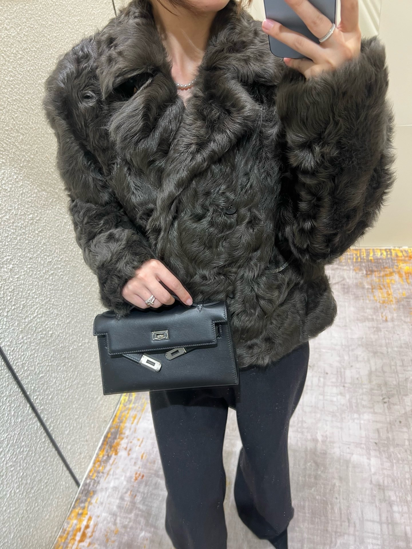 Elegant Lambskin Coat with Pearl Chain Detail 3 i1758427545391 238 0 1
