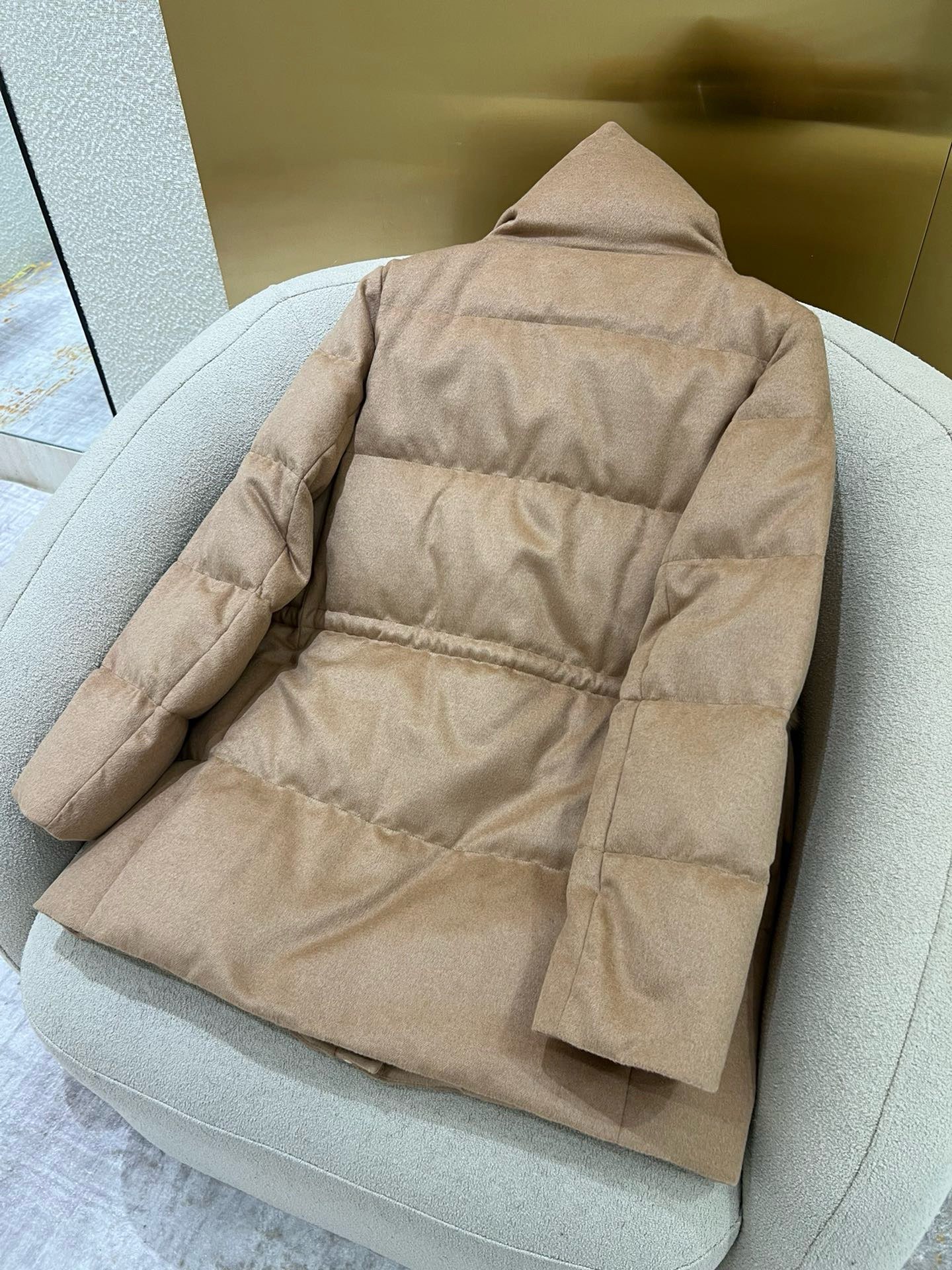 Elegant Mink & Goose Down Coat: Luxurious Blend of Silk, Cashmere, and Camel Hair 10 i1758427697043 3919 0 8