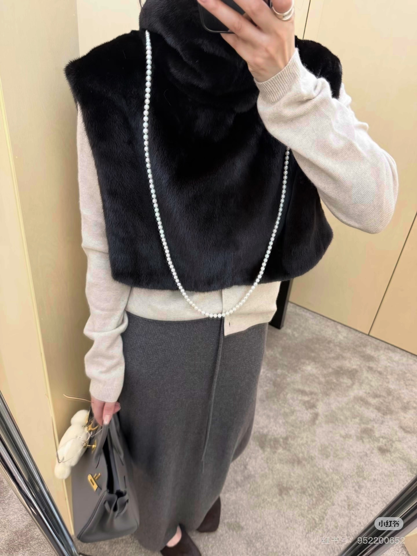 Copenhagen Velvet Mink Fur Poncho Capelet, Versatile & Chic 3 i1758676156285 7001 0 1