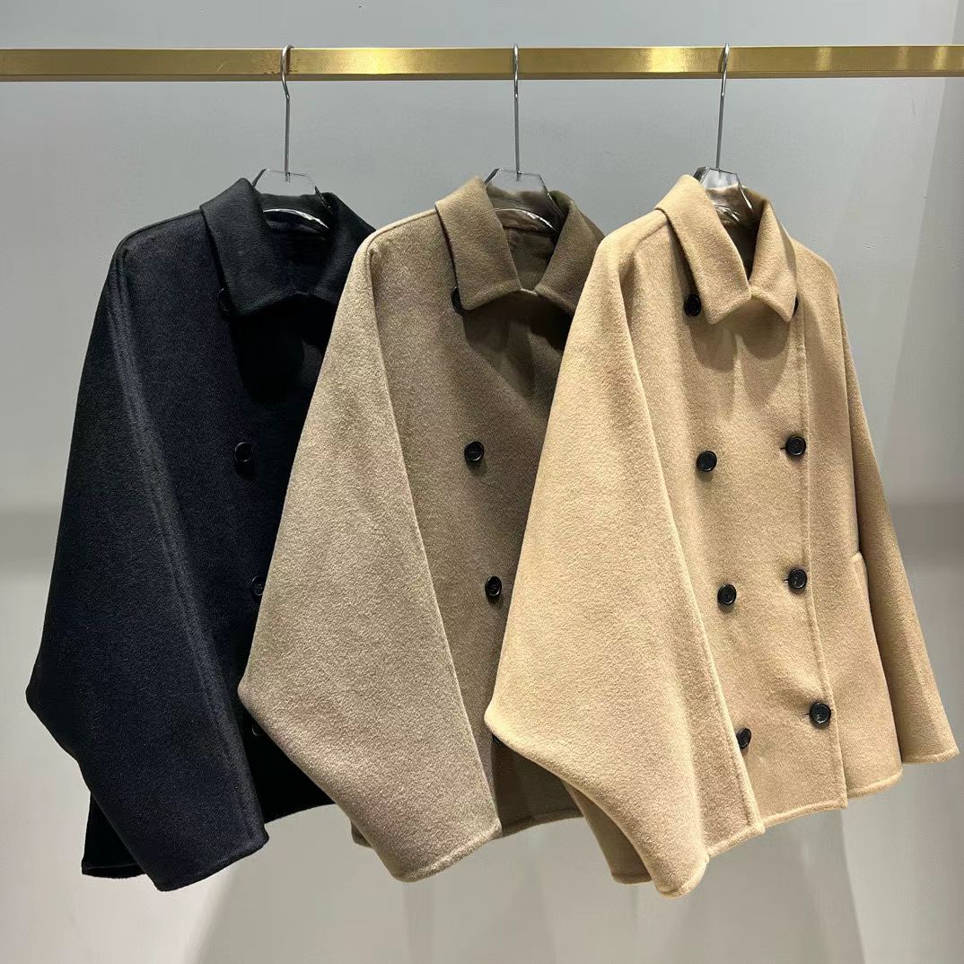 Brunello Cucinelli Batwing Sleeve Short Coat: Minimalist Retro Style 5 i1758773830068 2135 0 3