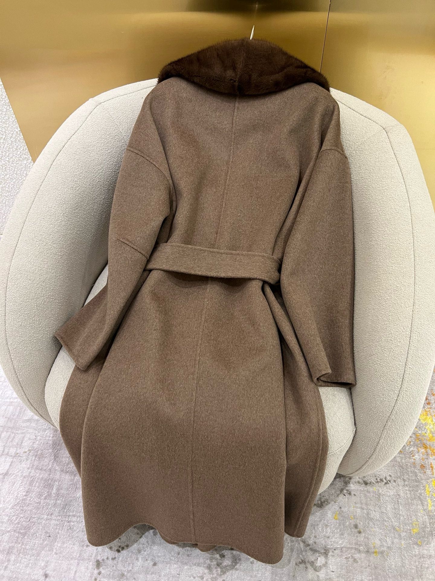 Elegant Cashmere Mink Coat with Australian Wool Blend 10 i1759249235407 1753 0 8