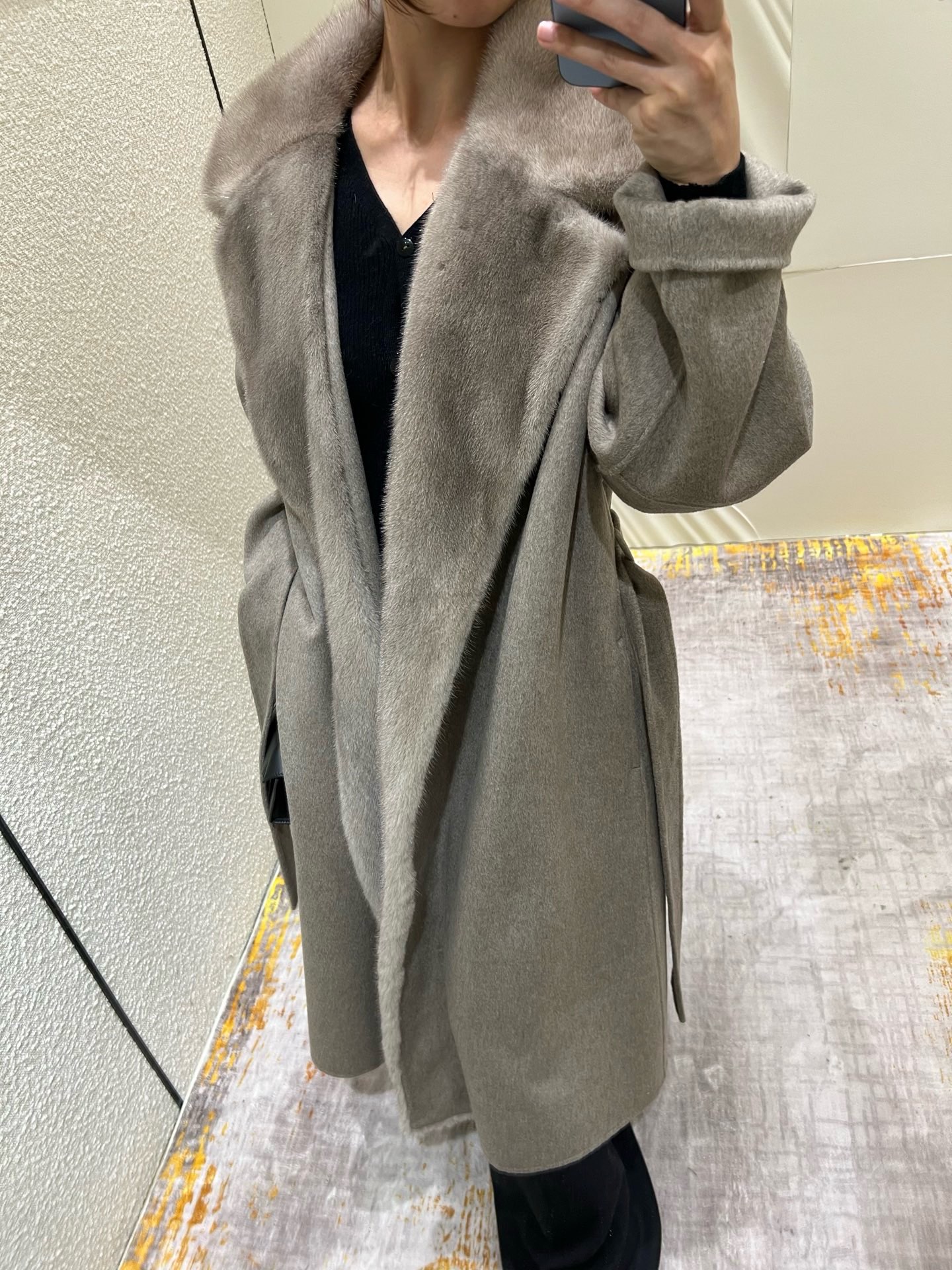 Elegant Cashmere Mink Coat with Australian Wool - Soft, Drapey, Luxurious 4 i1759249258497 3976 0 2