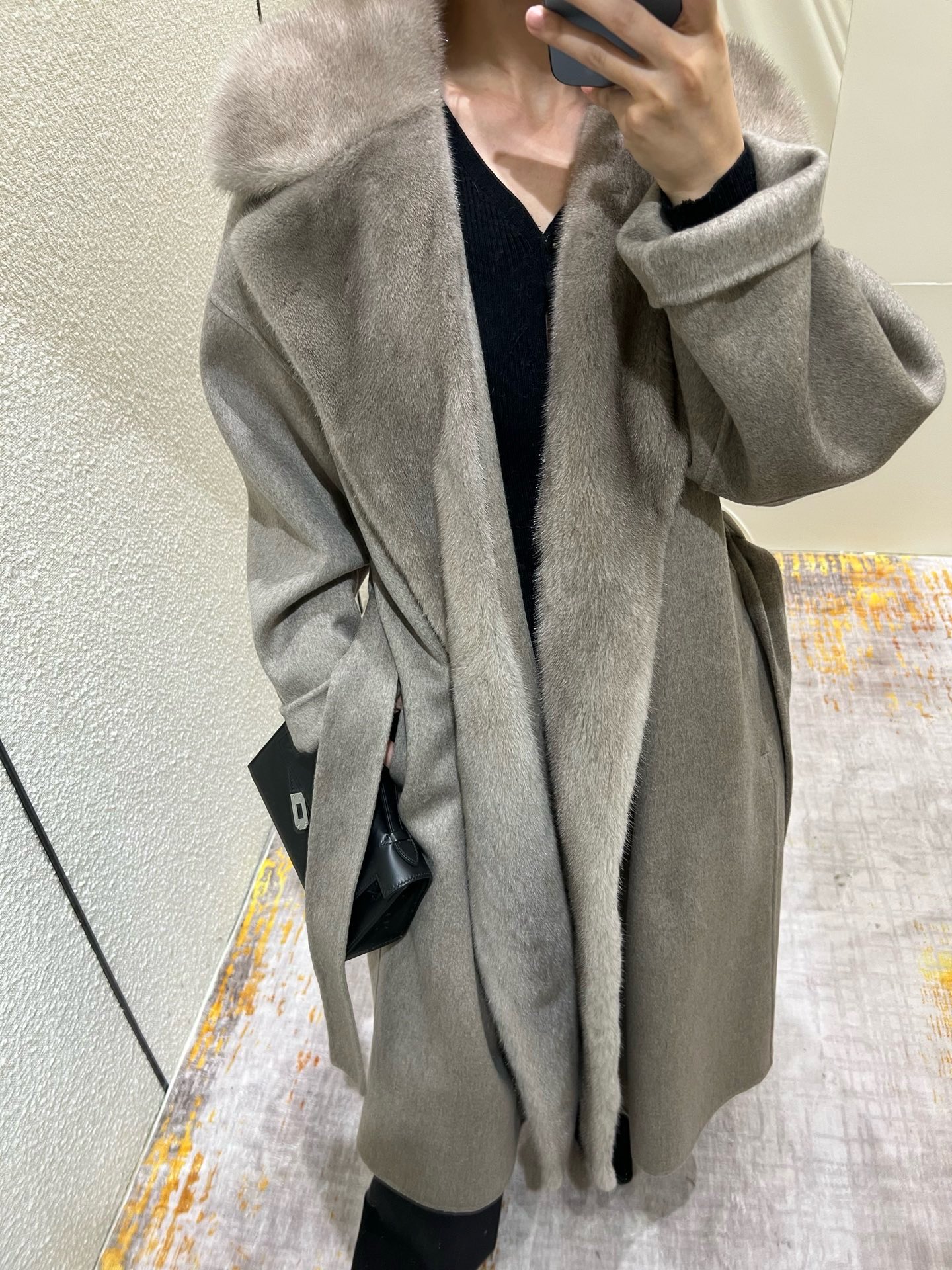 Elegant Cashmere Mink Coat with Australian Wool - Soft, Drapey, Luxurious 3 i1759249258512 4471 0 1
