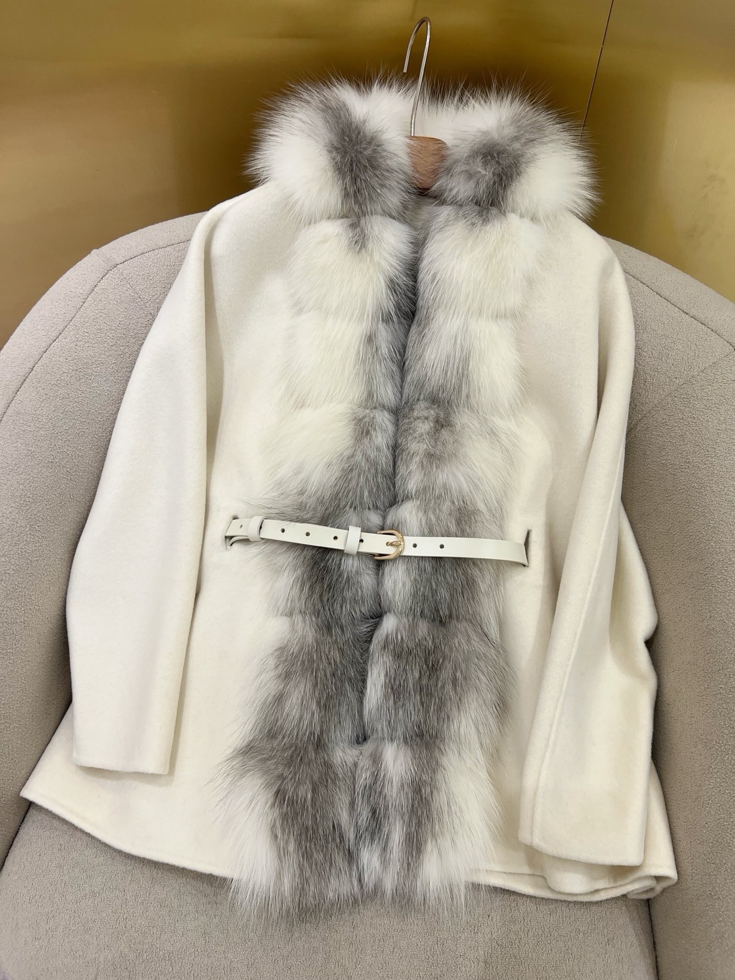 Elegant Fox Fur Trim Wool Cashmere Blend Coat with Lambskin Belt 5 i1759377575387 5630 0 3