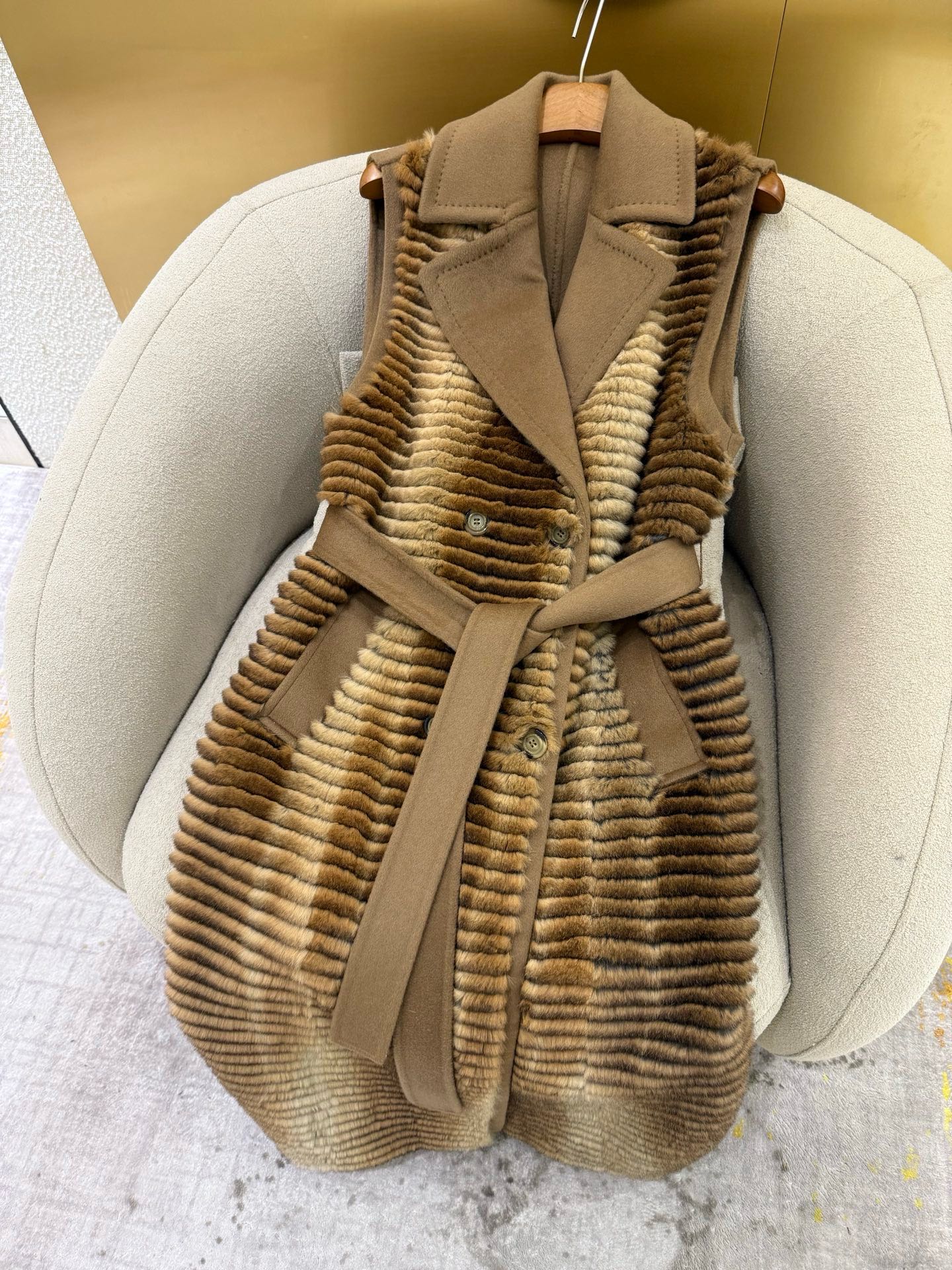 Elegant Long Vest with Cashmere and Wool Blend - Sophisticated Design 5 i1760932014349 7400 0 3