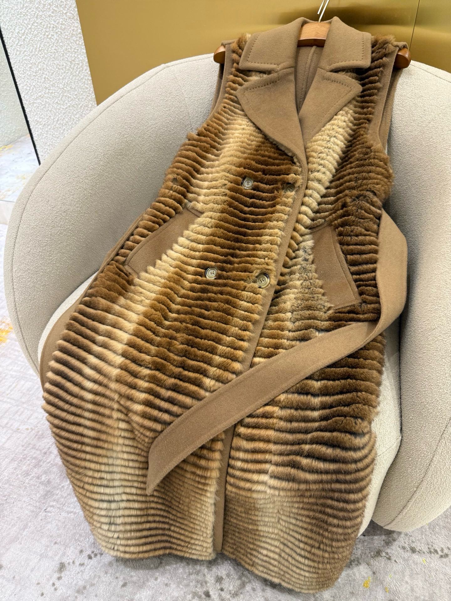 Elegant Long Vest with Cashmere and Wool Blend - Sophisticated Design 7 i1760932014365 8388 0 5