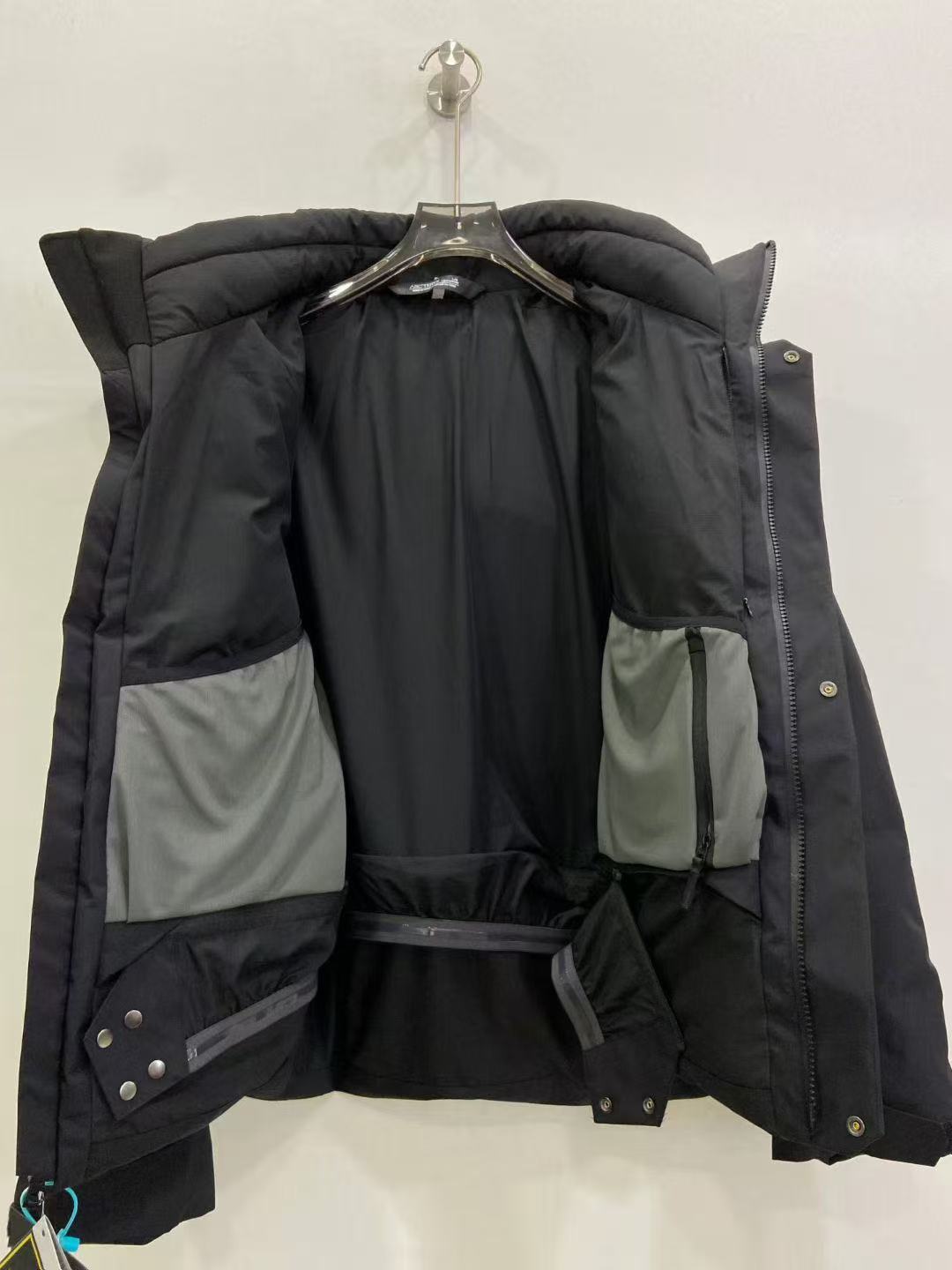 Arc'teryx Andessa GTX Women's Insulated Down Ski Jacket - Waterproof & Windproof 8 i1762315773948 5941 0 7