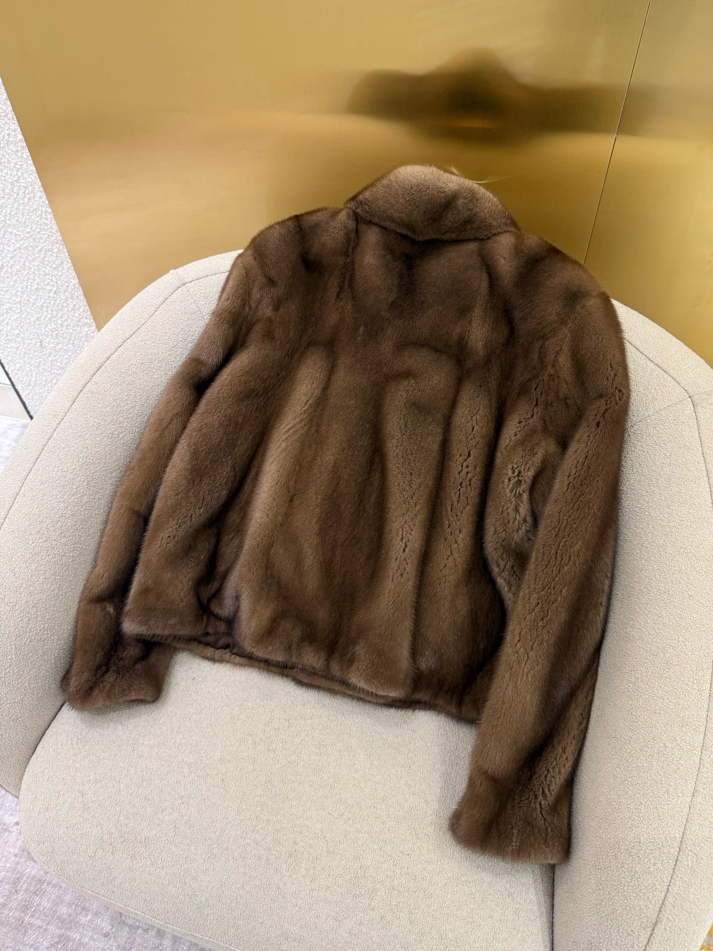Elegant Mink Fur Coat: Soft, Warm, and Stylish Winter Outerwear 10 i1764909782341 9907 0 8