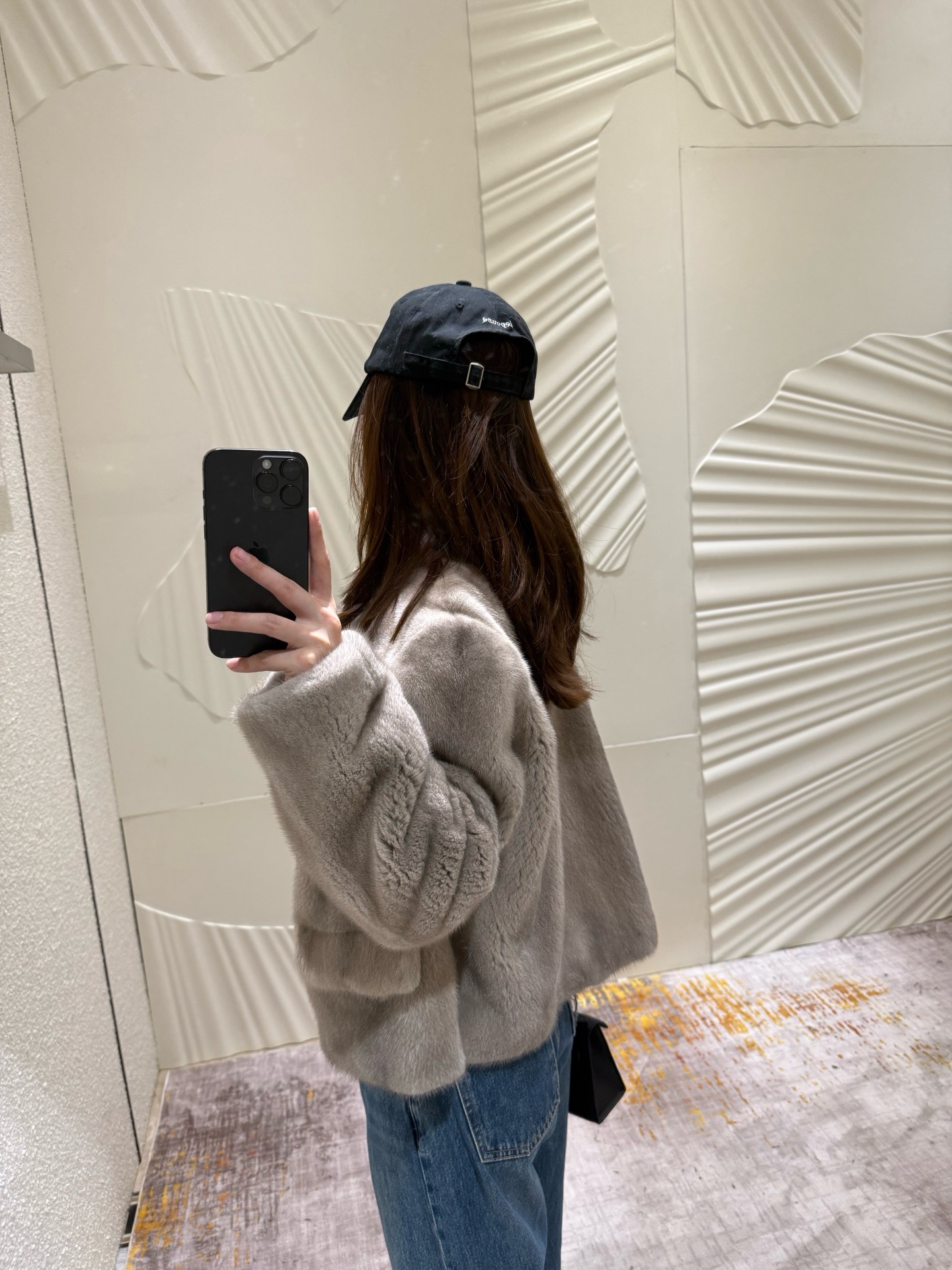 Luxurious Mink Fur Coat: Soft, Warm, and Stylish Winter Essential 3 i1764909793201 7593 0 1