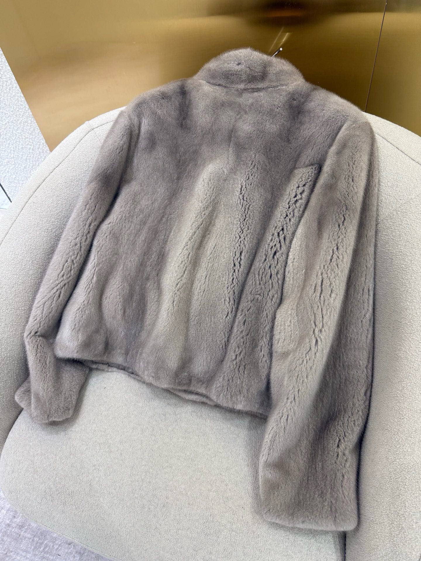 Luxurious Mink Fur Coat: Soft, Warm, and Stylish Winter Essential 10 i1764909793450 5971 0 8